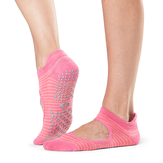 Tavi Noir Emma Grip Socks - Non-Slip Yoga Socks for Women, Anti-Skid Workout Socks with Grips for Pilates, Barre & Home Exercise - Perfect for Yoga, Gym and Fitness Activities