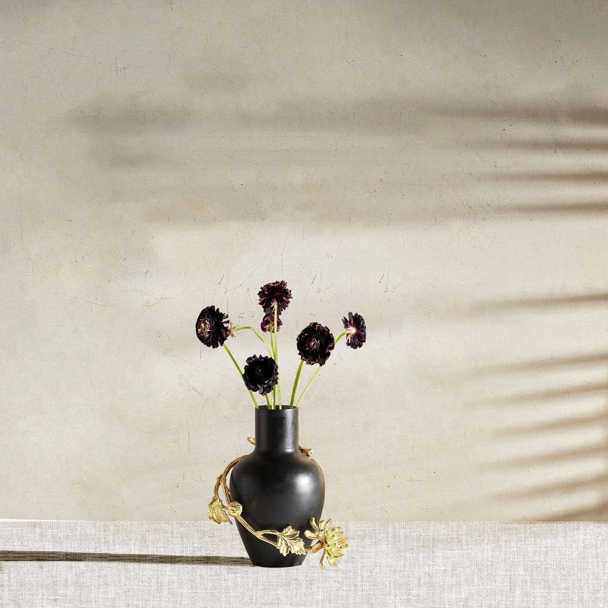 Elegant Dahlia Vase - Handcrafted Ceramic Flower Vase for Home Decor, Wedding Centerpieces & Dining Table Arrangements