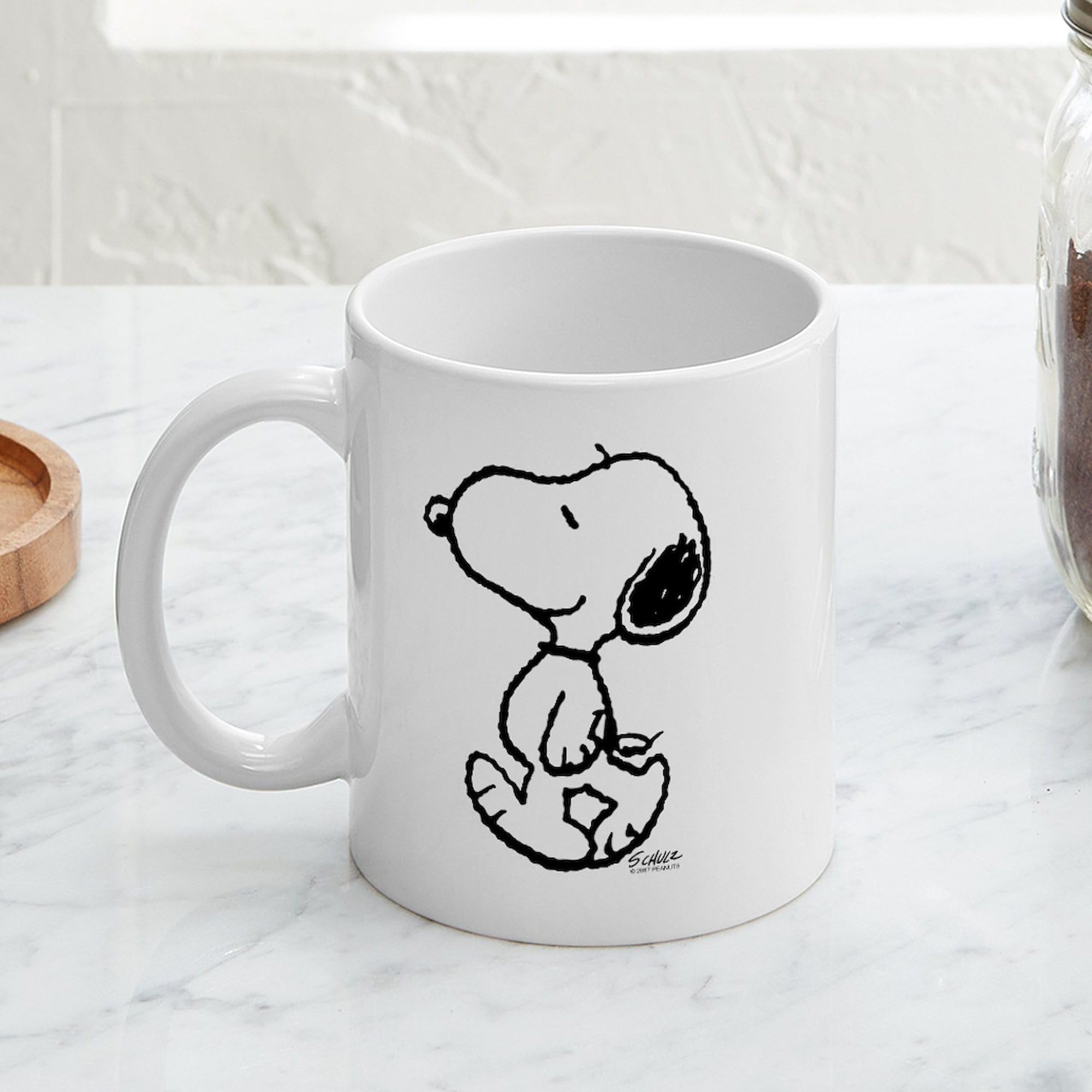 Peanuts Snoopy 11 oz (325 ml) Ceramic Coffee Mug - Cute Cartoon Character Design for Hot & Cold Drinks - Perfect for Home, Office, or Gift Giving