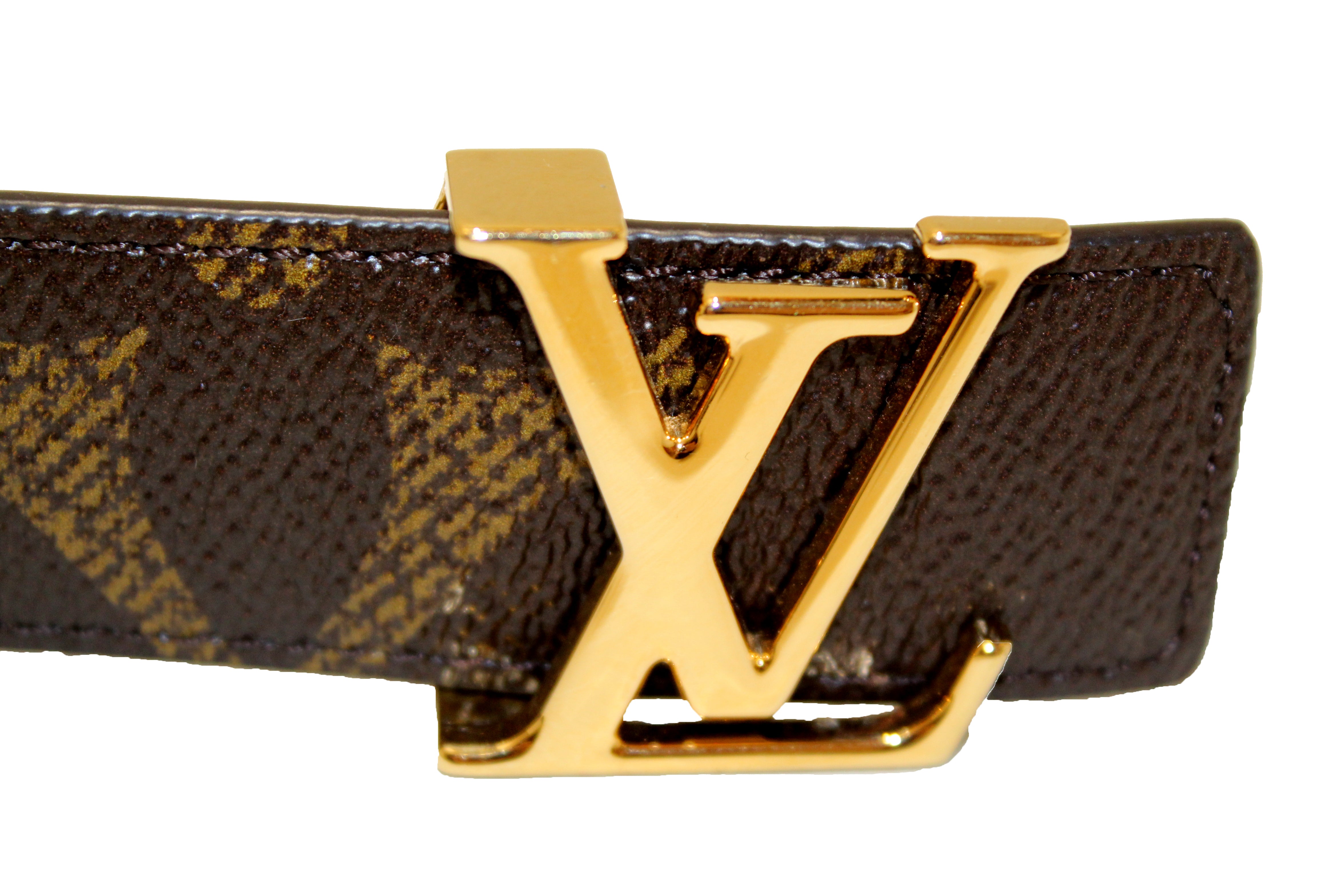 Authentic Louis Vuitton LV Iconic 30MM Reversible Belt Size 34 - Luxury Fashion Accessory for Men & Women | Perfect for Business, Casual & Formal Occasions