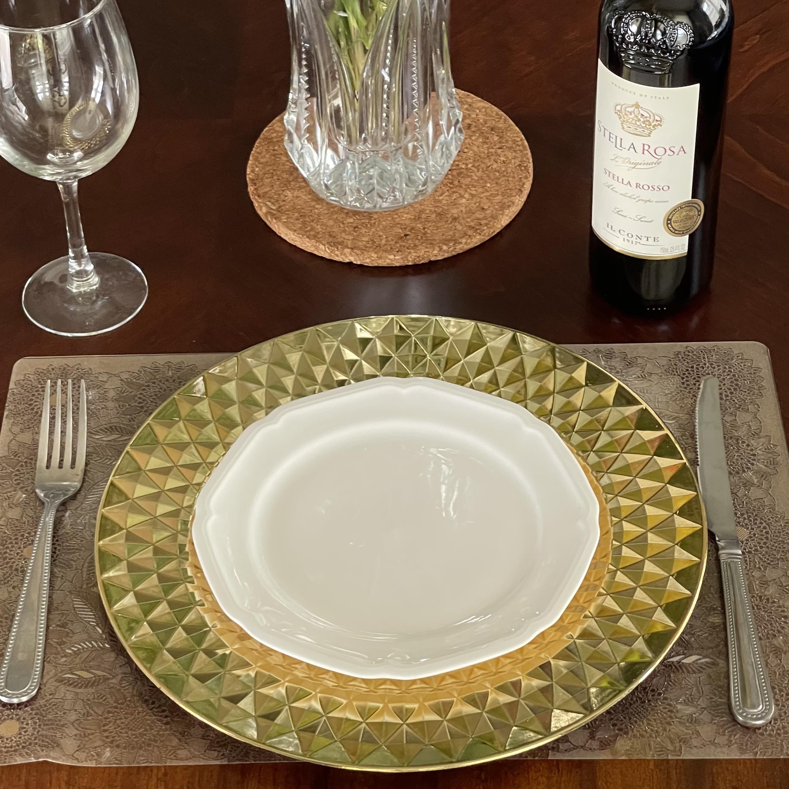 Allgala 13-Inch 6-Pack Heavy Duty Plastic Diamond Pattern Sparkling Gold Charger Plates - Elegant Wedding & Formal Dining Plates for Special Occasions, Dinner Parties, and Holiday Celebrations