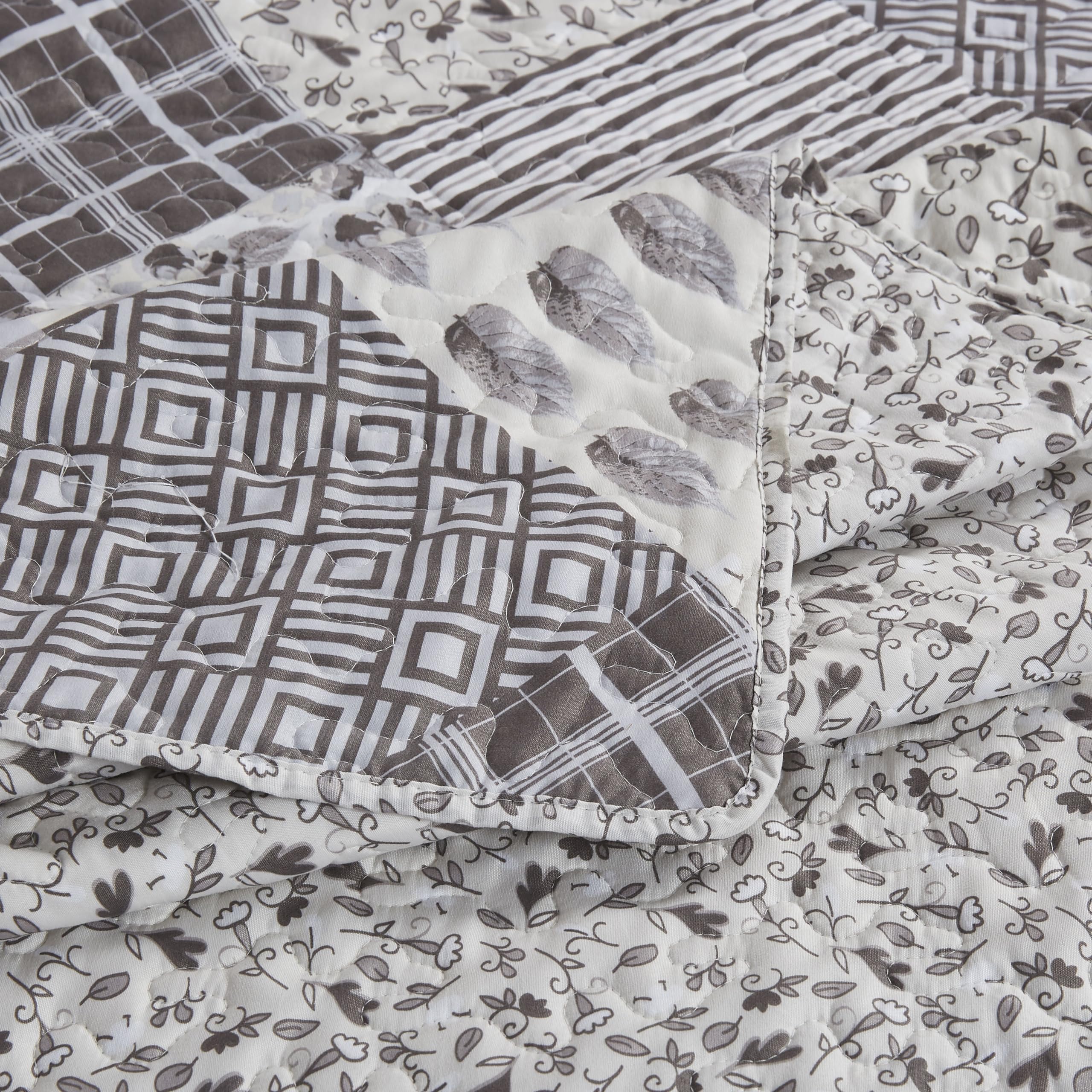 Virah Bella Reversible Quilt Bedding Set - Full/Queen Size Lightweight Printed Quilt with 2 Pillow Shams | Phyllis Dobbs Charming Grays Contemporary Design | Cozy & Stylish Bedroom Decor for Modern Homes