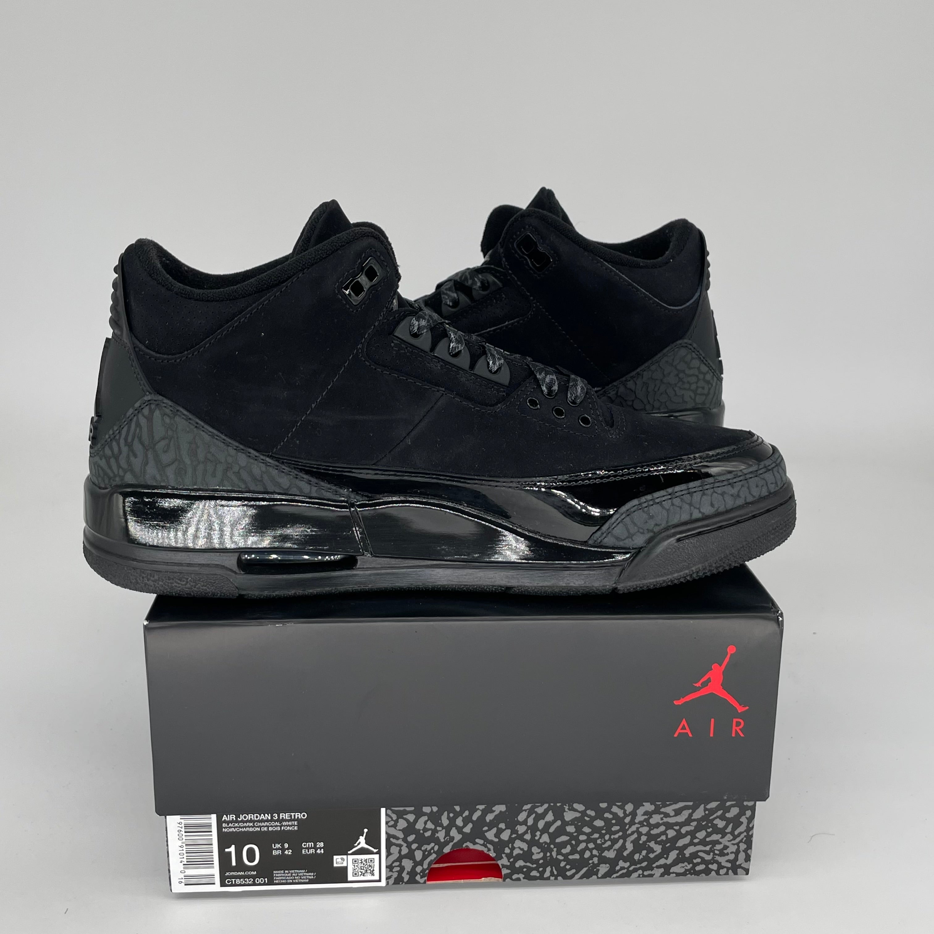 AIR JORDAN 3 Retro 'Black Cat' Men's Basketball Shoes Size 10 - Style CT8532-001 | Perfect for Streetwear & Sneaker Collectors