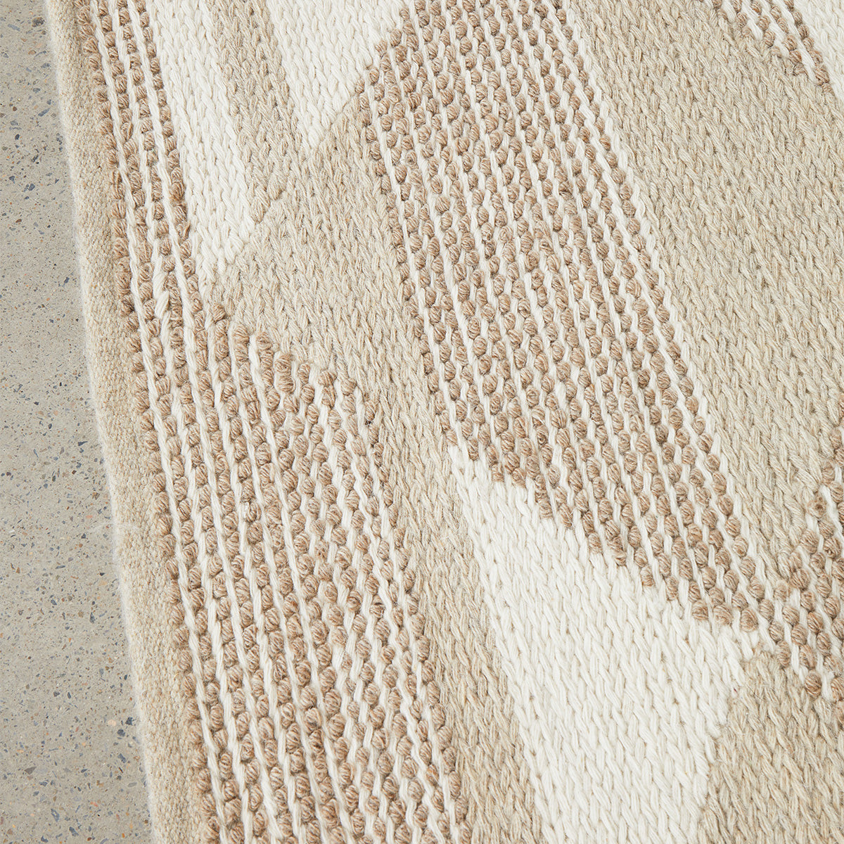 Avalon Taylor Rug - Soft & Durable Area Rug for Living Room, Bedroom, Dining Room - Perfect for Home Decor & Cozy Spaces
