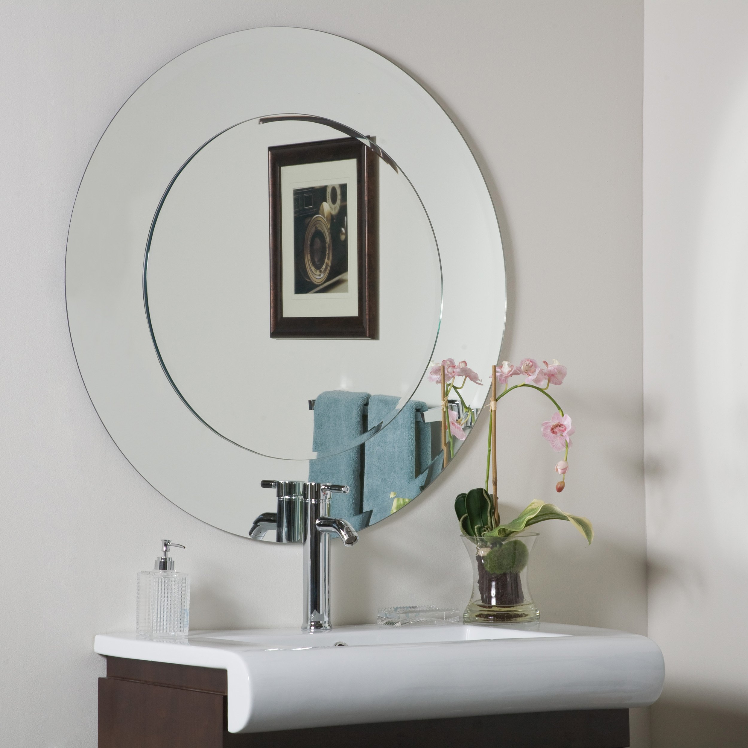 Oriana Round Modern Bathroom Mirror - Elegant Contemporary Decor for Vanity & Powder Room | Perfect for Makeup, Shaving & Home Decor