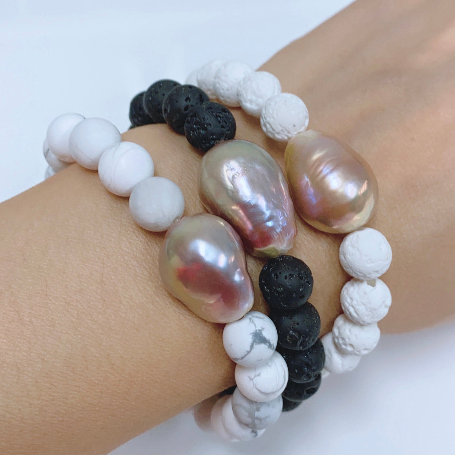 Edison Pearl & Gemstone Stretchy Bracelet (B538) - Elegant Handmade Jewelry for Women, Perfect for Parties, Weddings & Everyday Wear