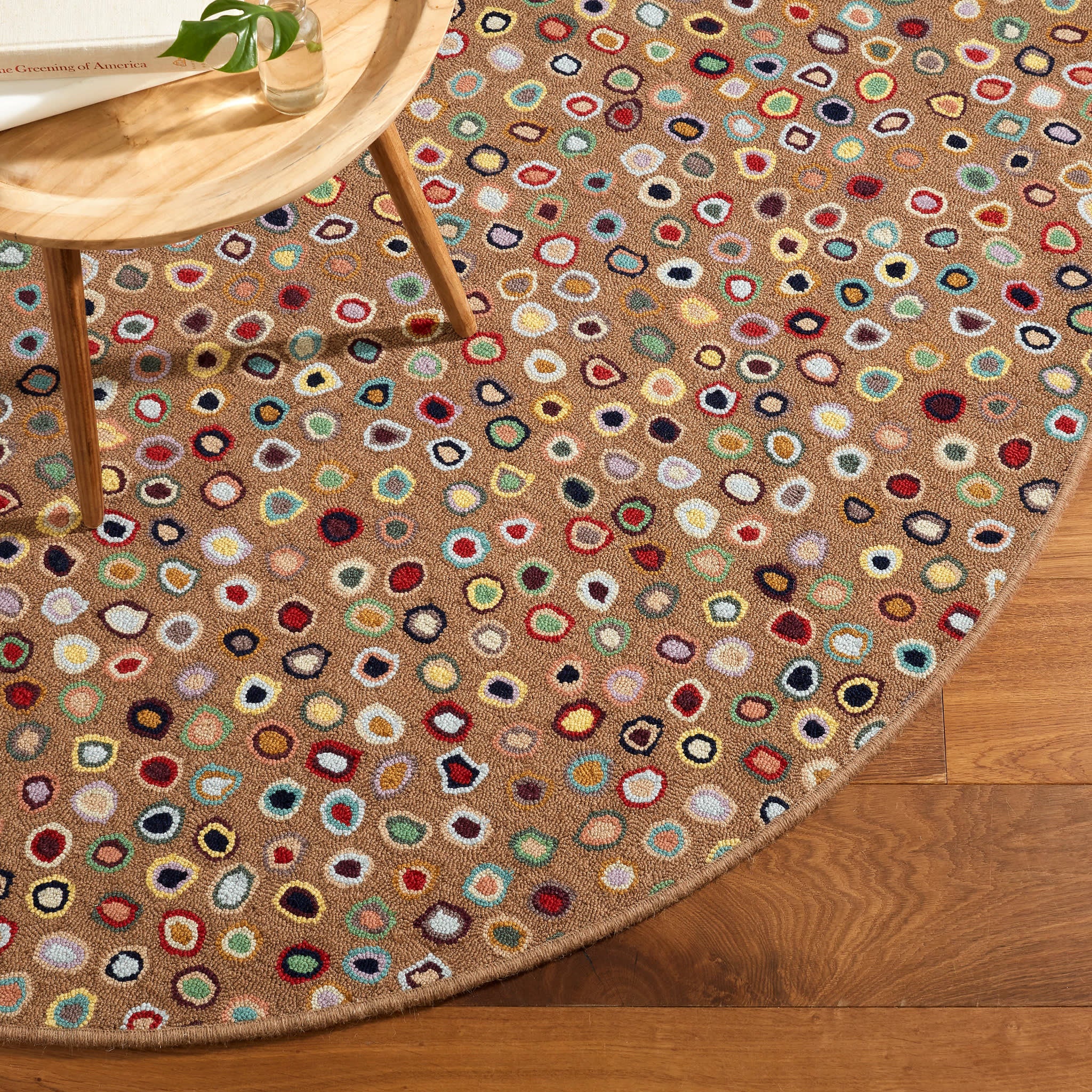 Premium Cat's Paw Hand Hooked Wool Rug - Soft & Durable Brown Area Rug for Living Room, Bedroom, or Nursery | Cozy Home Decor & Pet-Friendly Floor Mat