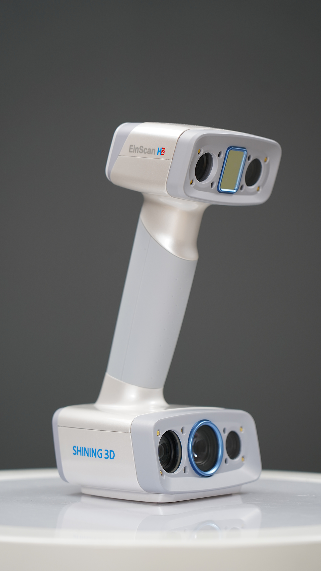 EinScan H2 High-Resolution Handheld 3D Scanner for 3D Printing, Reverse Engineering & CAD Design - Perfect for Industrial Prototyping, Product Development & Digital Archiving