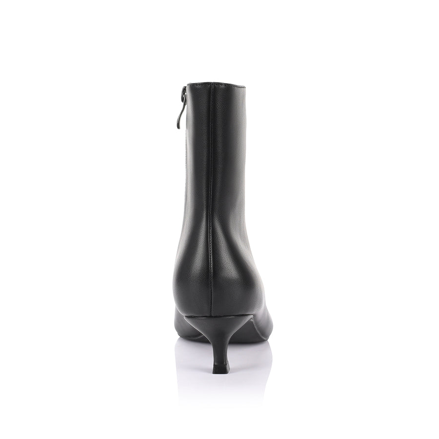 Luca Women's Black Ankle Boots - Stylish & Comfortable for Fall & Winter Fashion | Casual, Office & Night Out