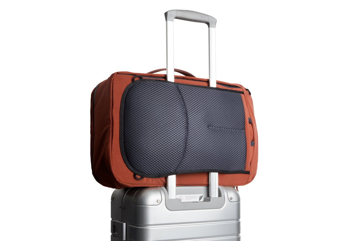 Bellroy Lite Travel Pack 30L - Lightweight Waterproof Backpack for Travel & Hiking | Perfect for Weekend Getaways & Commuting