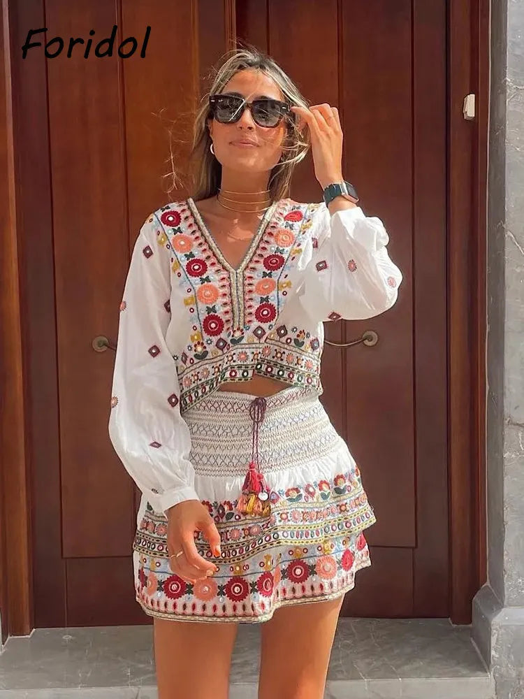 Vintage Batwing Sleeve Women's Autumn Outfit Set - Floral Embroidery Paisley Print V-Neck Button Down Tiered Mini Skirt Dress Suit for Fall Fashion, Date Nights & Boho Chic Style