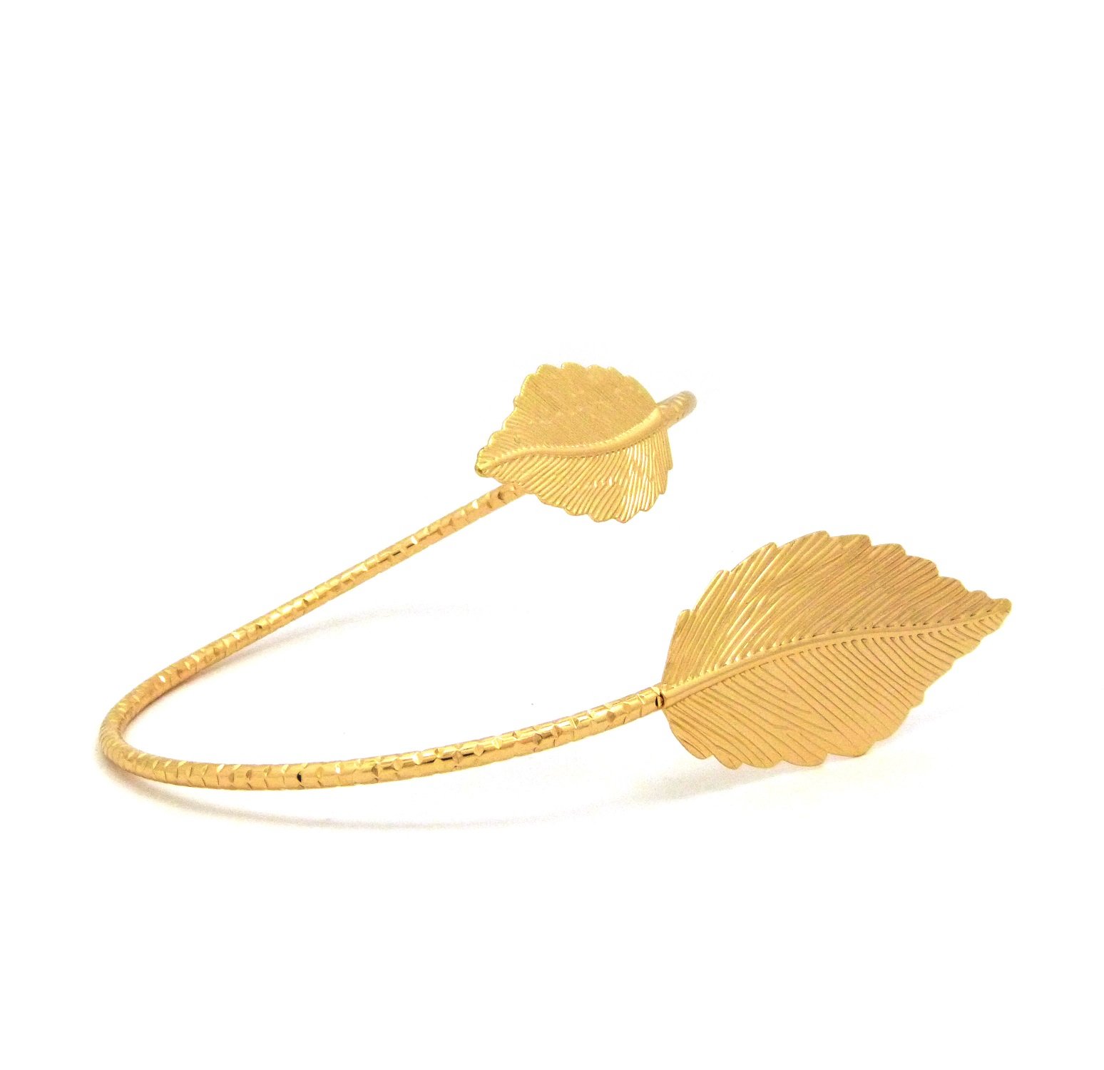 NYFASHION101 Women's Gold-Tone Leaf Arm Cuff Bracelet - Elegant Boho Jewelry for Parties, Weddings & Special Occasions