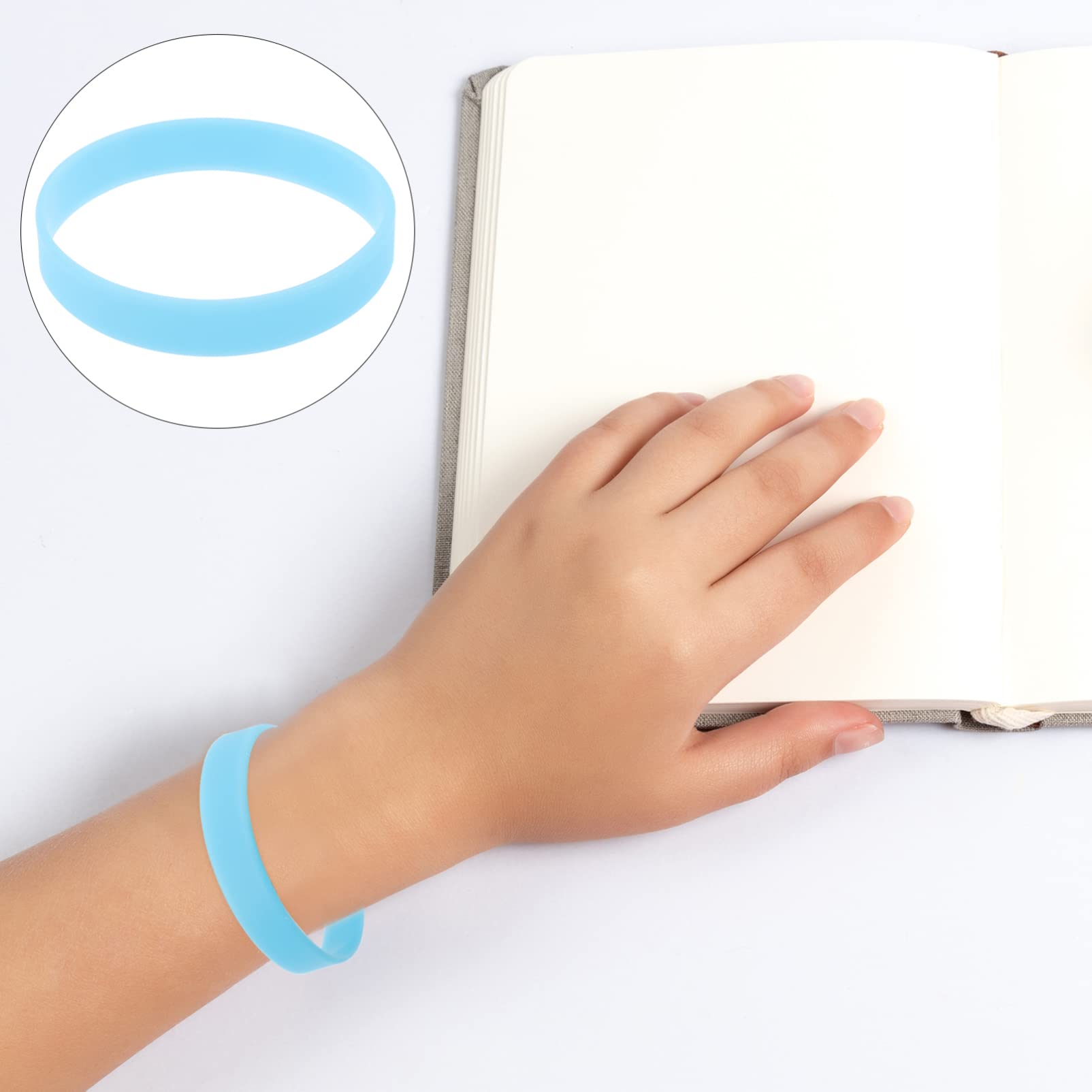 Kisangel 100pcs Glow in The Dark Wristbands - Luminous Silicone Bracelets for Running, Sports, Parties & Night Events - Glow Sticks Bulk Pack for Adults & Kids (Blue) | Perfect for Raves, Concerts, Marathons and Safety Visibility