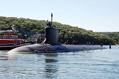 USS Virginia SSN-774 Submarine Departing New London Base - 8x12 Navy Photo Print | Military Decor, Naval History Display, Veteran Gift Idea