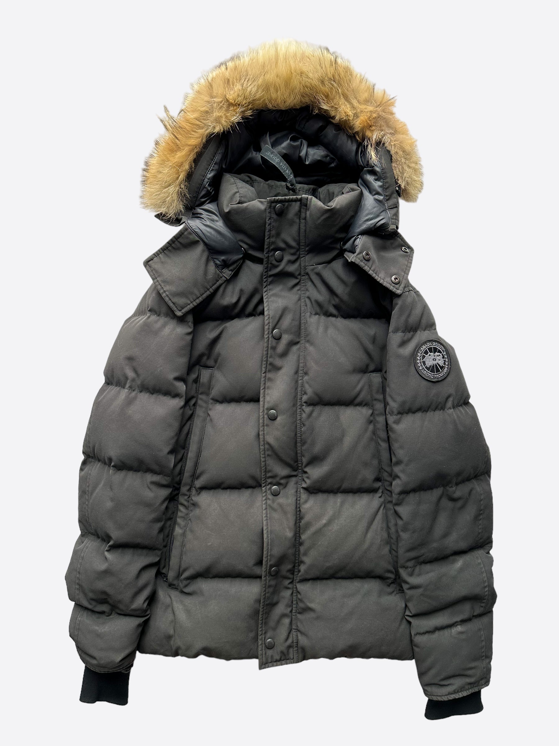 Canada Goose Black Wyndham Black Label Men's Winter Jacket - Premium Waterproof Parka for Extreme Cold Weather - Perfect for Snowboarding, Skiing & Outdoor Adventures