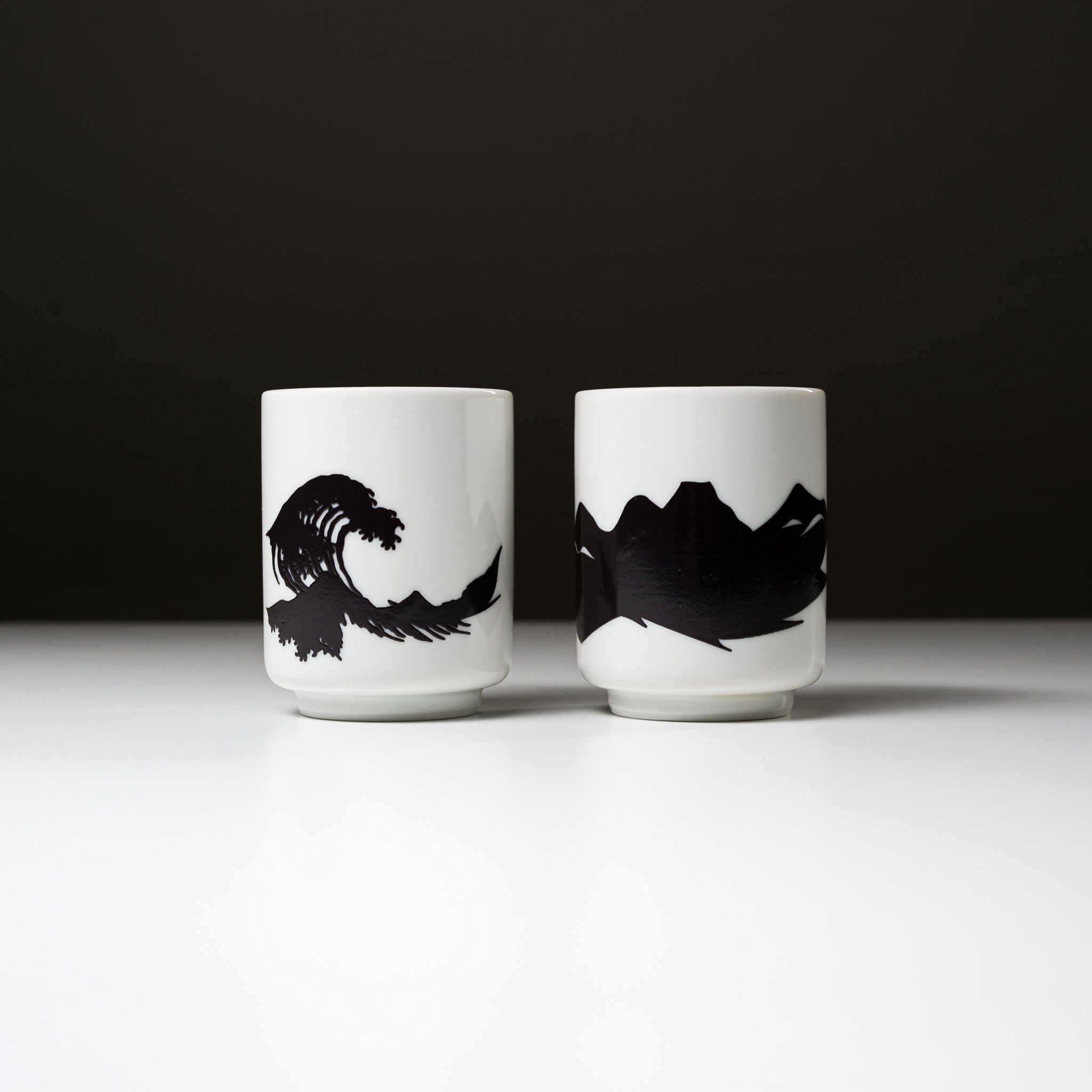 Premium Mino Ware Mt. Fuji Thermal Cup - Japanese Ceramic Travel Mug with Heat-Sensitive Color Changing Design - Perfect for Coffee, Tea & Hot Drinks at Home, Office or Outdoor Adventures