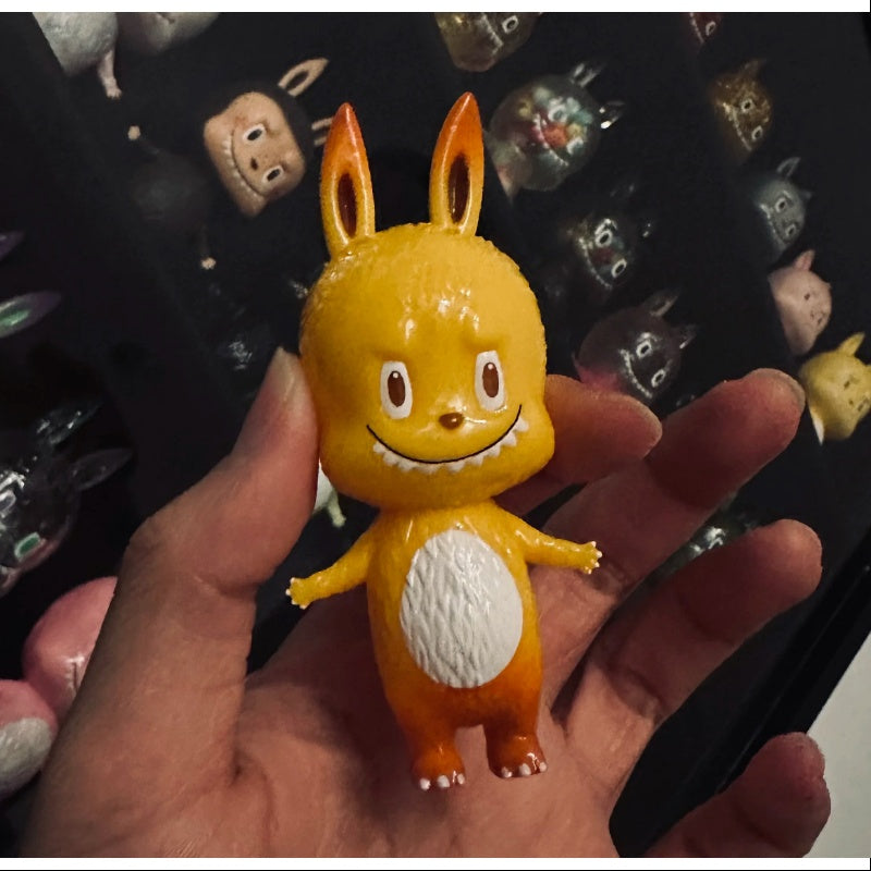 Labubu The Monsters Mini Labubu Reign 2019 Beijing BTS LIMITED Edition Collectible Figure - Perfect for Pop Vinyl Collections, Anime Display & Kawaii Home Decor