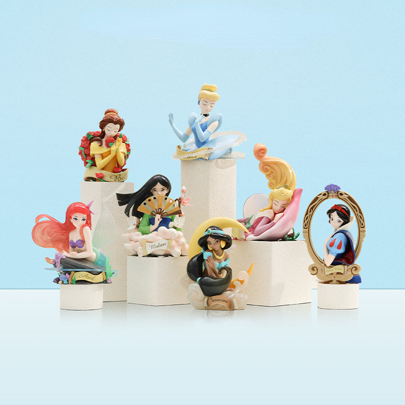 Disney Princess Art Gallery Series Blind Box Collectible Figures - Surprise Mystery Toys for Kids, Girls & Collectors - Perfect for Birthday Gifts, Party Favors & Home Decor