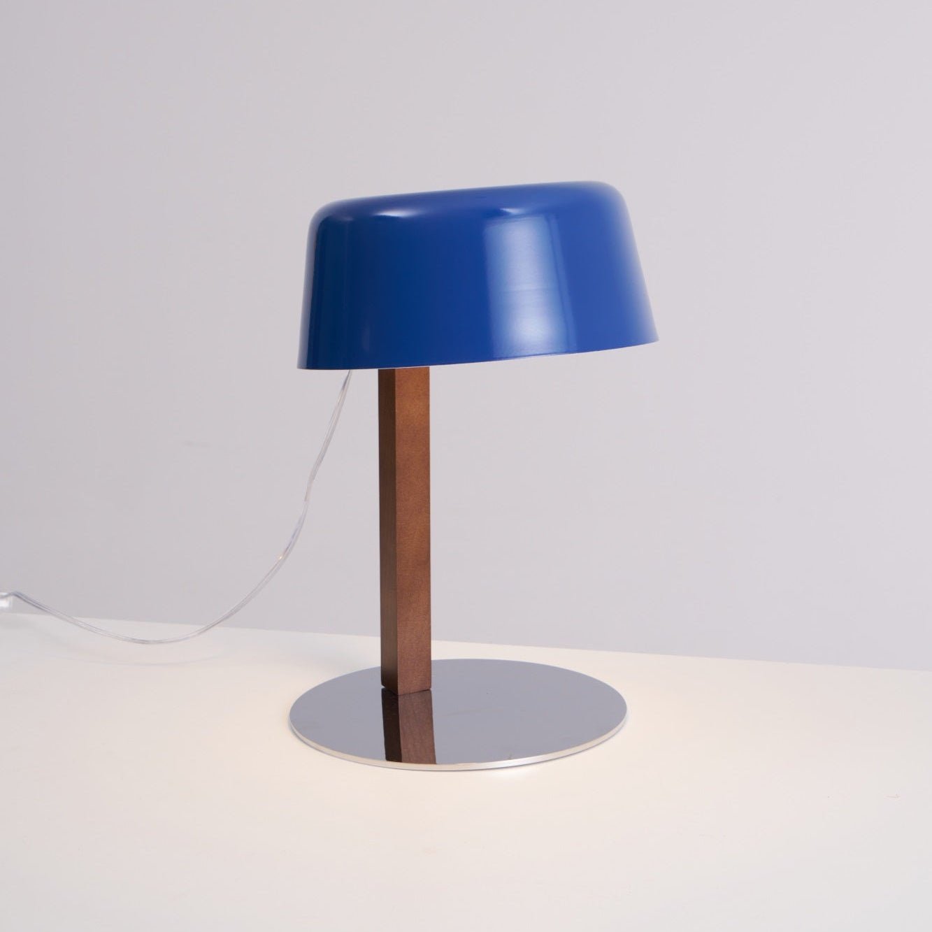 Dario Modern Tilted Table Lamp - Adjustable LED Desk Light for Home Office, Bedroom & Living Room - Perfect for Reading, Working & Decor