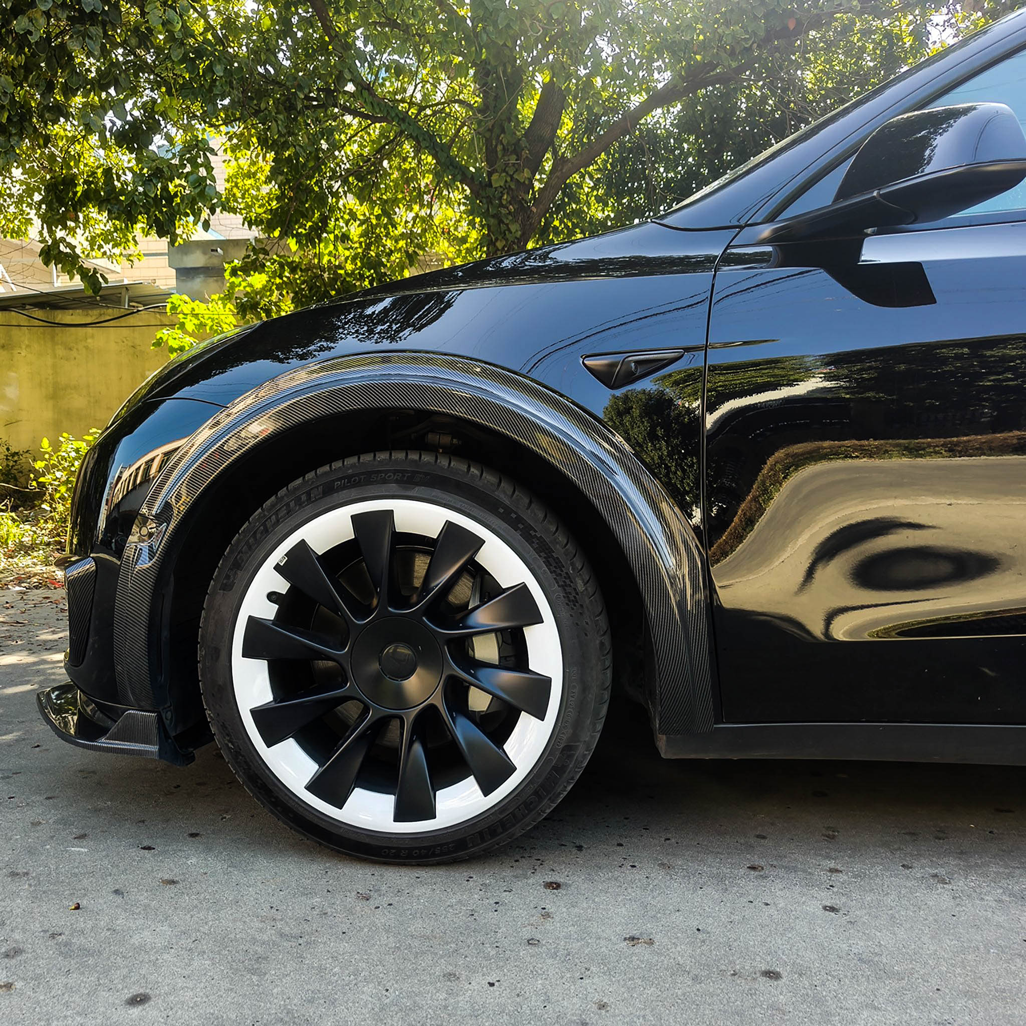 Tesla Model Y 20'' Induction Wheels Rim Protector - Durable Alloy Wheel Guards for Enhanced Protection & Style | Perfect for Daily Commuting & Road Trips