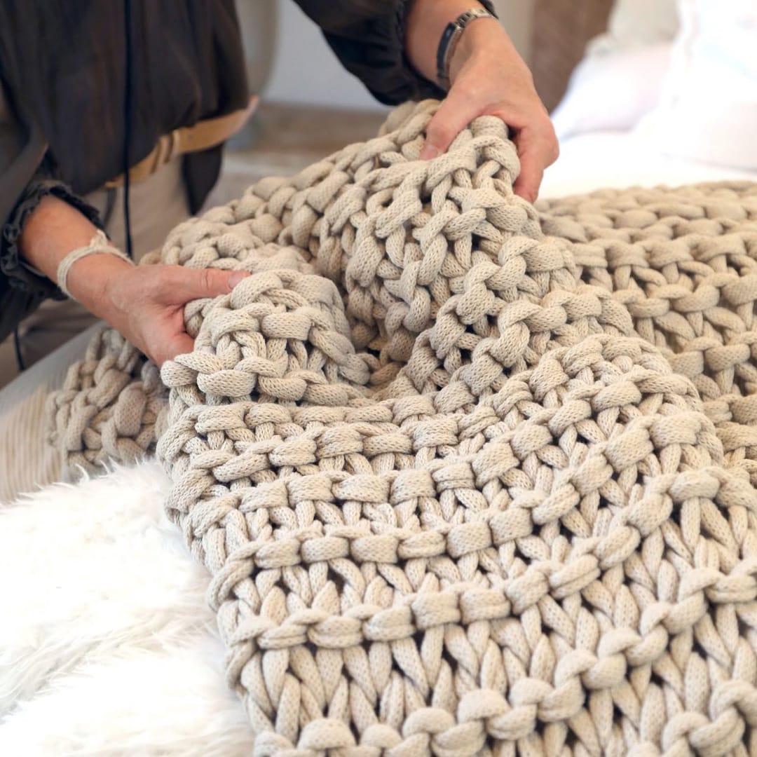 Finn Throw Blanket - 4 Soft & Cozy Colors for Home, Office & Travel - Perfect for Gifts, Relaxation & Decor