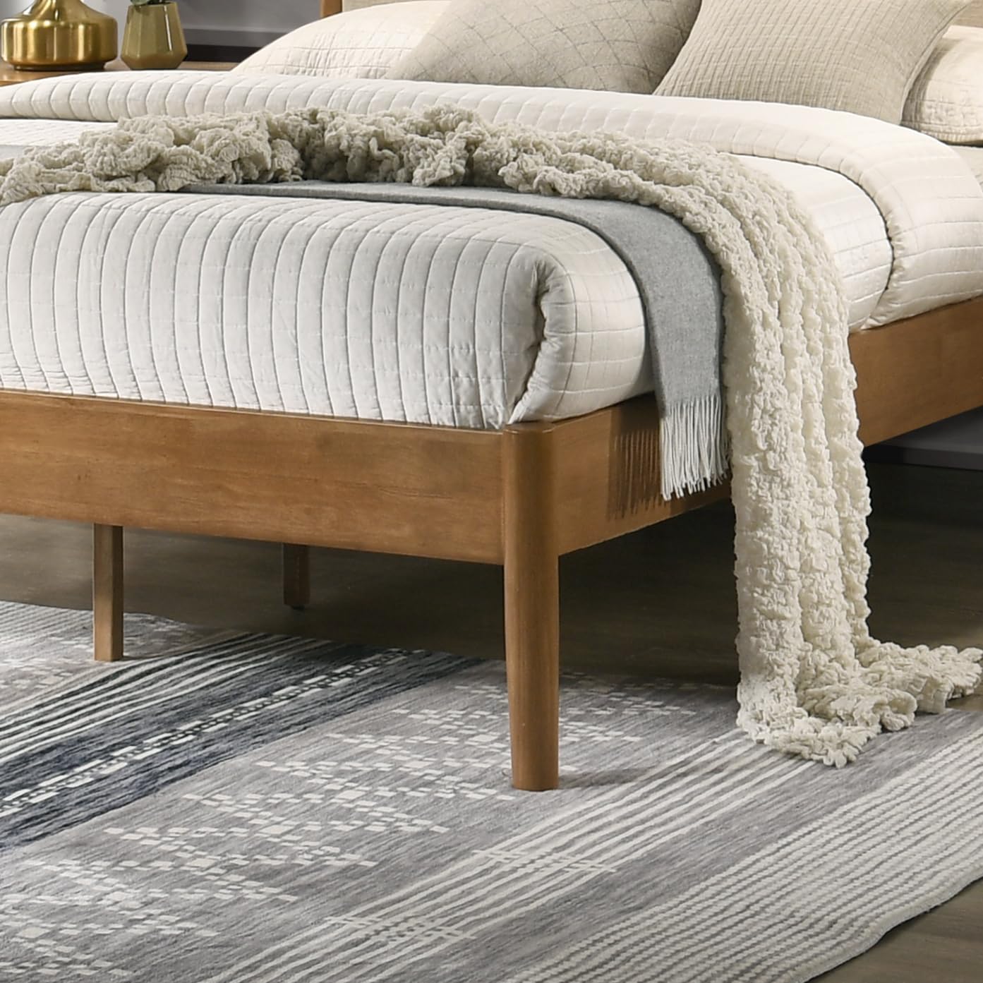 Roundhill Furniture Vichy 3-Piece Rubberwood Bedroom Set - Queen Size Platform Bed with 2 Nightstands, Textured Polyester Upholstery | Modern Bedroom Furniture for Small Spaces & Guest Rooms