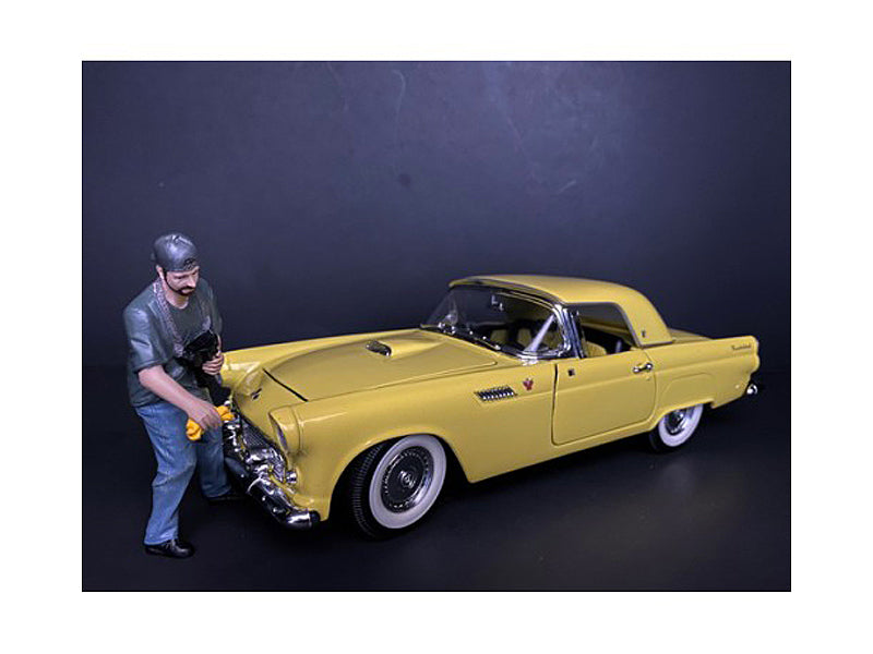 American Diorama 1/18 Scale Weekend Car Show Figurine VII - Realistic Model Car Display Accessory for Diecast Collectors & Diorama Scenes