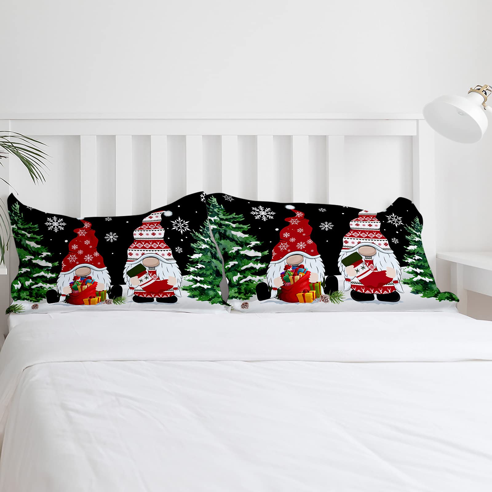 Seven Roses 4-Piece Christmas Bedding Set - Soft Quilt Cover, Sheets & Pillowcases with Merry Gnomes & Xmas Tree Design, Queen Size Black - Perfect for Holiday Decor & Cozy Winter Nights