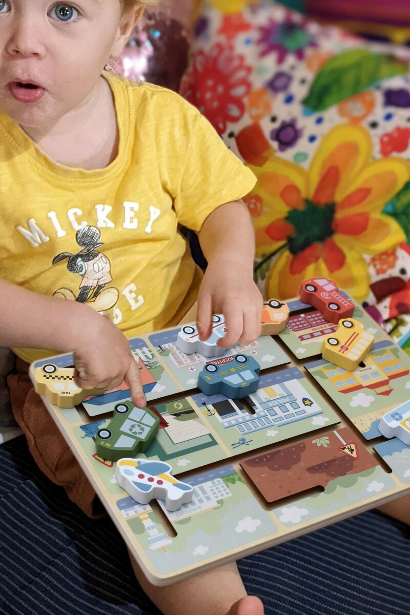 Traffic Maze Wooden Puzzle Board - Brain Teaser Game for Kids & Adults - Fun Educational Toy for Problem Solving & Hand-Eye Coordination - Perfect for Home, Classroom & Travel Activities