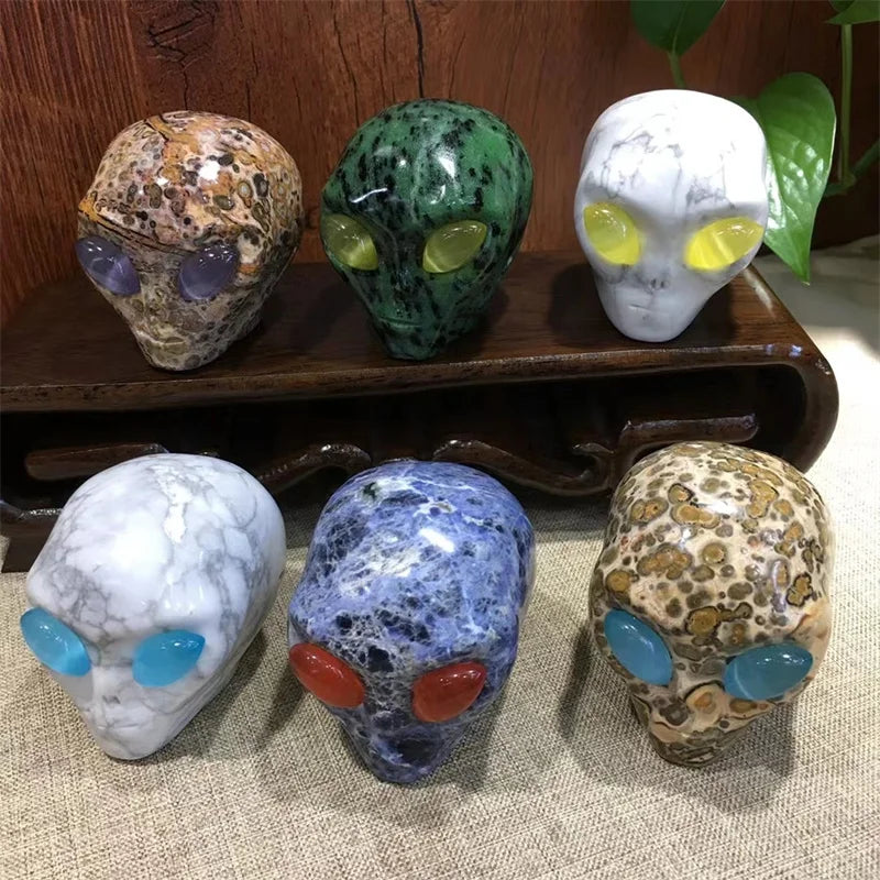 Natural Stone Carved Alien Skull Statue - Healing Crystal Decor, Gemstone Collection (1pc) - Perfect for Meditation, Home Decor & Spiritual Gifts