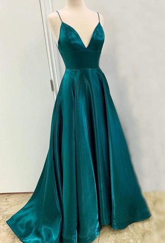 Emerald Green A-Line Long Satin Prom Dress with High Slit - Elegant 2025 Formal Gown for Homecoming, Ball & Evening Parties