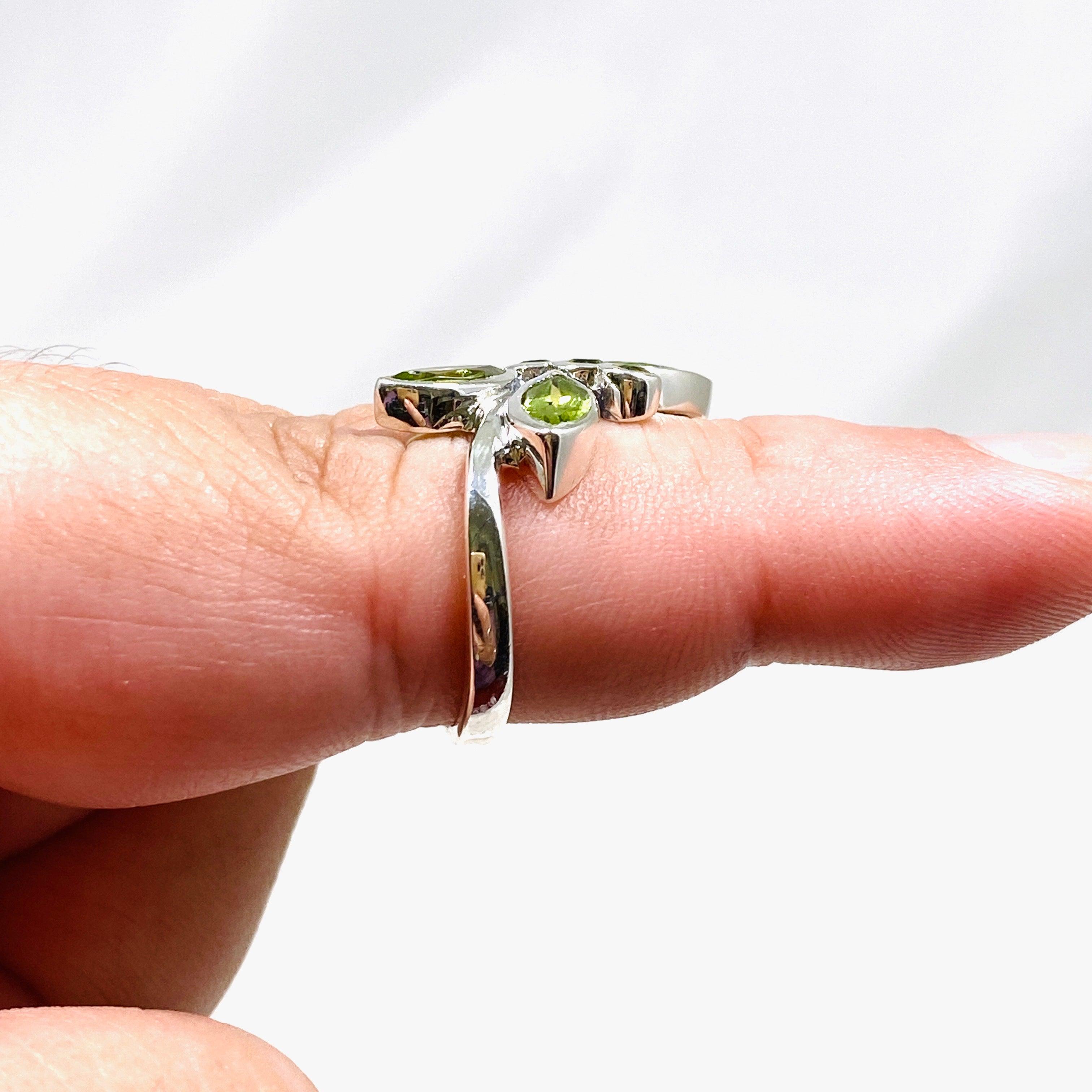 Faceted Peridot Dragonfly Ring R3887 - Elegant Nature-Inspired Jewelry for Women, Perfect for Weddings, Parties & Everyday Wear