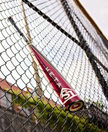**Louisville Slugger Meta (3) BBCOR Adult Baseball Bat - WBL2966010 | High Performance for Competitive Play & Training**    **使用场景:** Perfect for college, high school, and competitive league baseball players looking for power, speed, and durability in their swings.