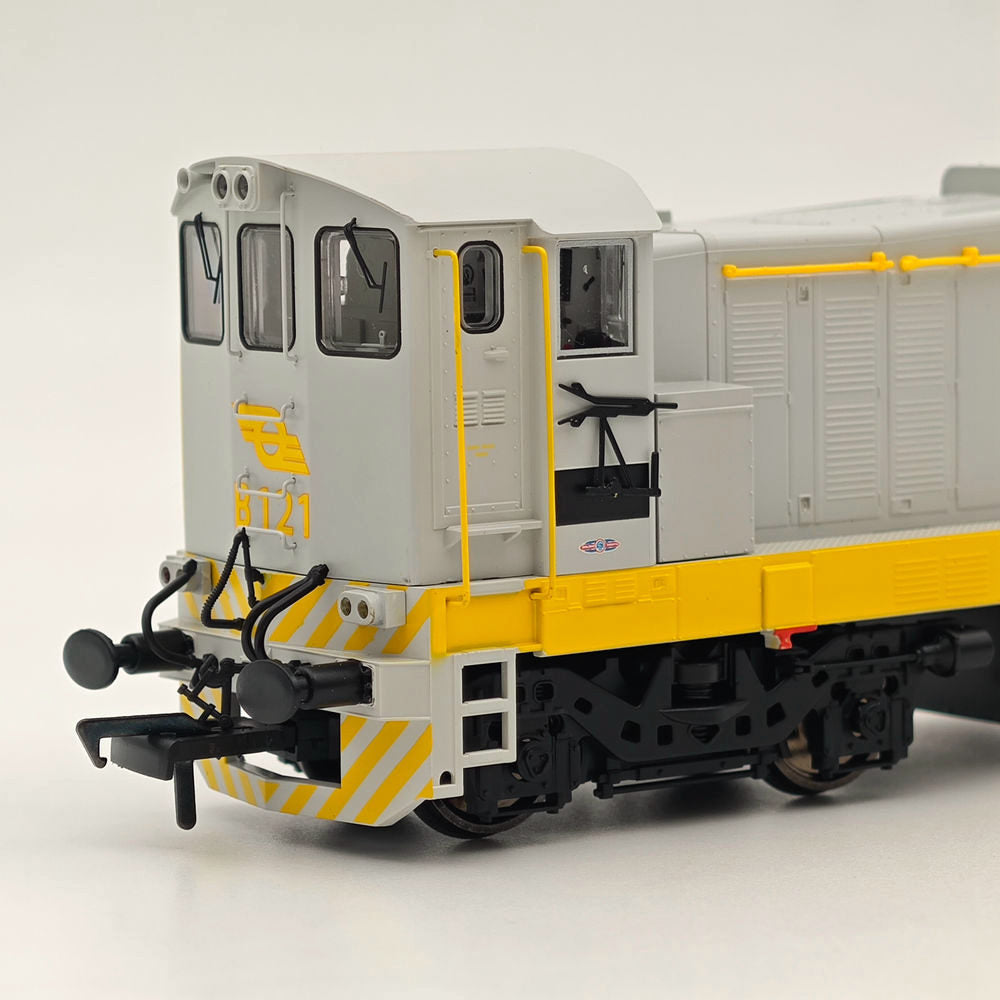 1:76 Scale Murphy Models MM0121 Class 121 Diesel Locomotive B121 in CIE Grey Livery - Irish Railways Collection Model Train for Display & Diorama Scenes