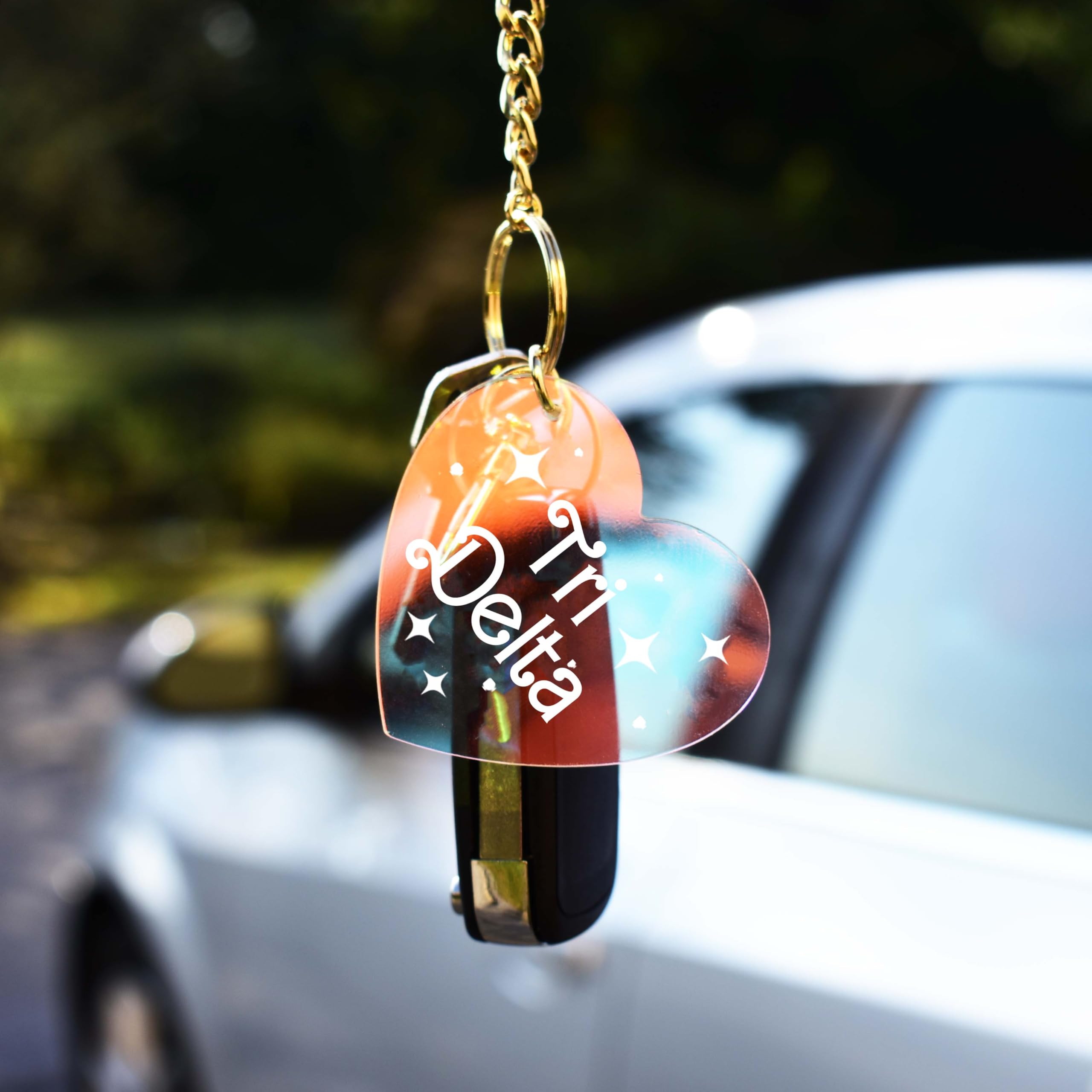 Alpha Phi Sorority Keychain - Iridescent Heart Greek Letter Key Ring for Sorority Sisters, College Gifts & Greek Life Accessories | Perfect for Backpacks, Keychains & Gifts