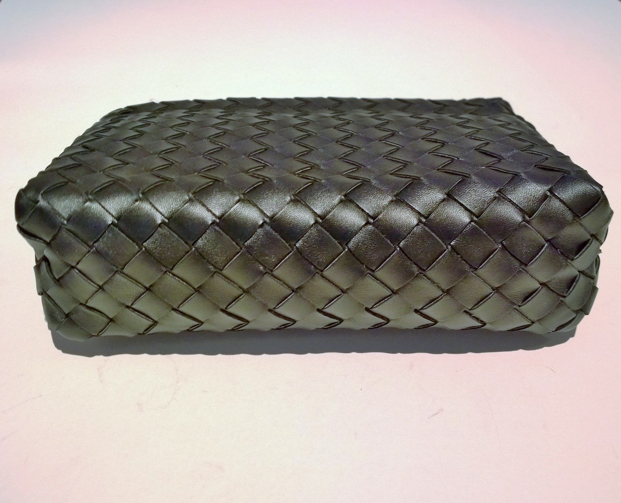 Bottega Veneta Black Leather Intrecciato Woven Clutch Pouch Prism - Luxury Designer Handbag for Women, Evening Parties & Special Occasions