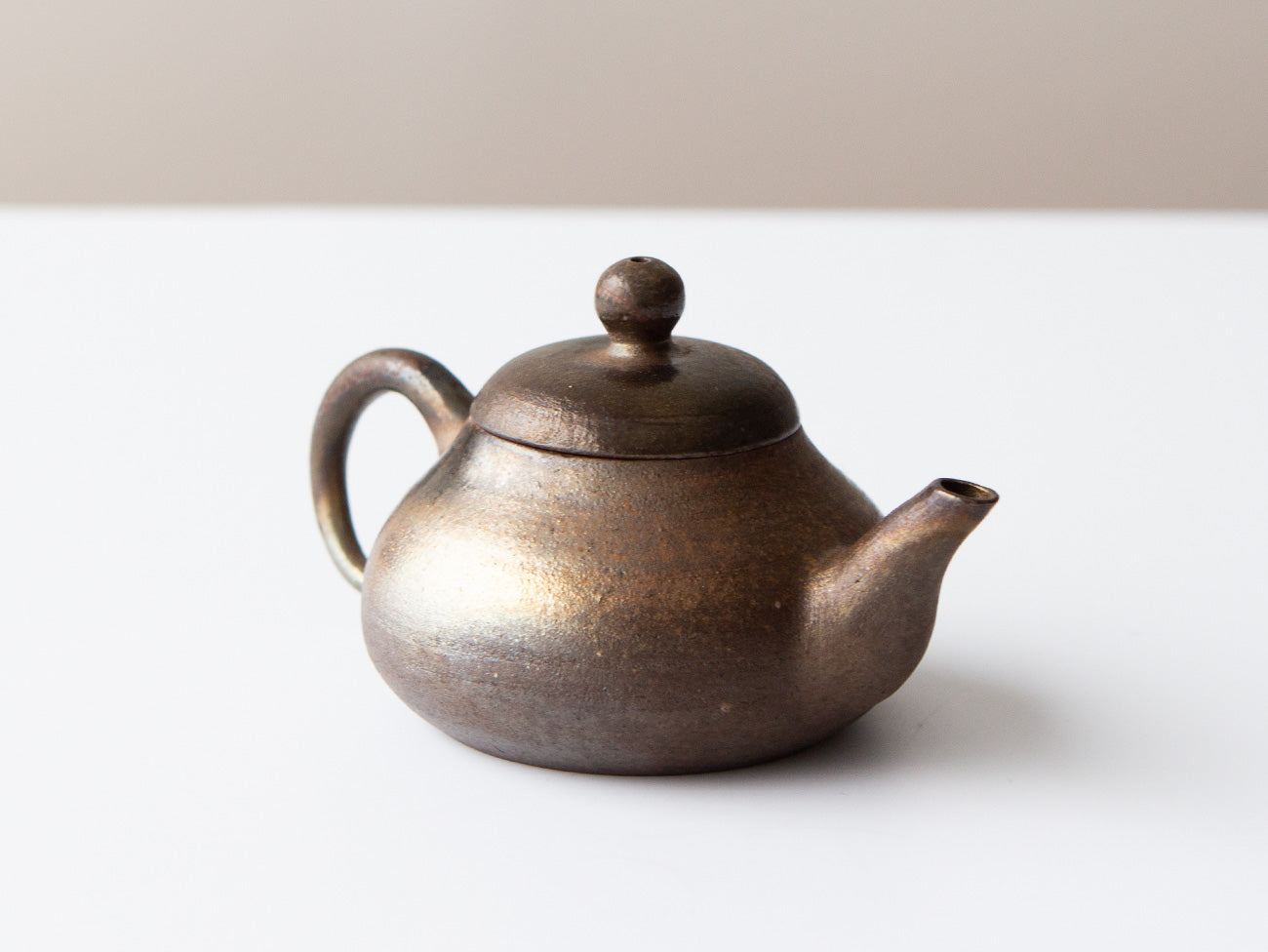 Premium Handcrafted Bronze Teapot - 40oz Traditional Chinese Gongfu Tea Pot with Infuser - Perfect for Loose Leaf Tea Ceremonies, Home Brewing & Gift Giving