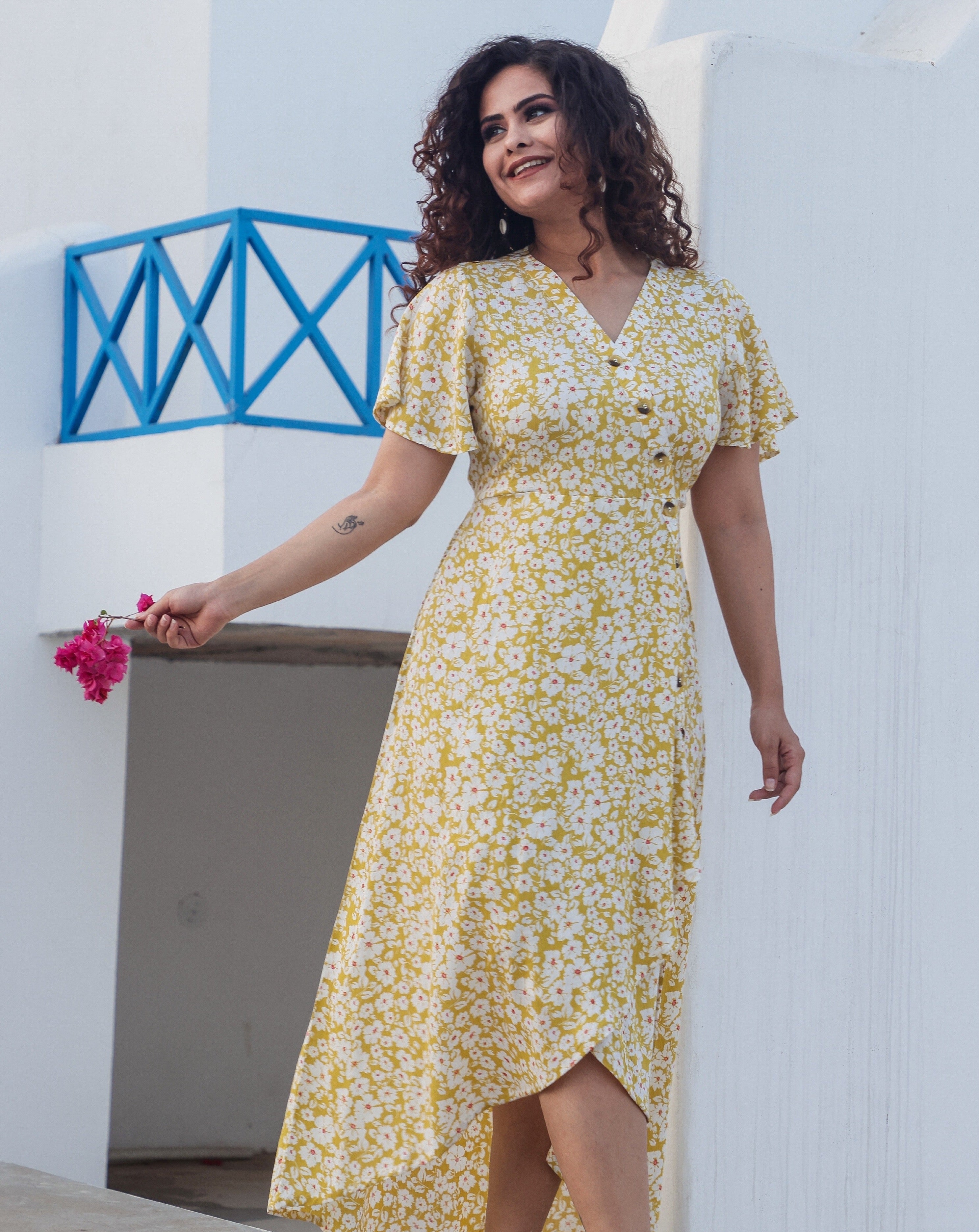 Stylish Yellow Printed Midi Dress for Women - Floral Summer Casual Dress with Pockets | Perfect for Beach Vacations, Date Nights & Outdoor Parties