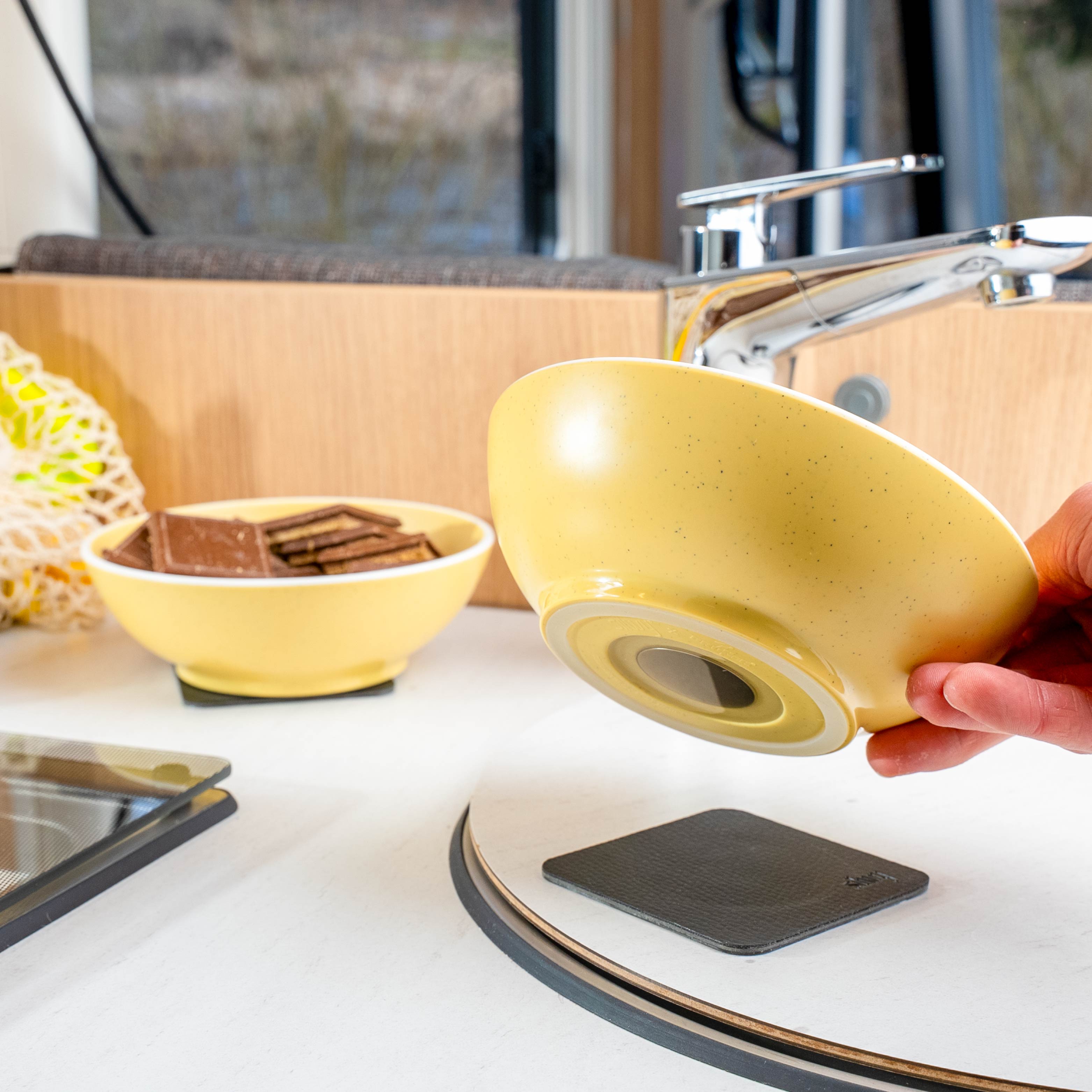 DOLOMIT YELLOW Magnetic Plastic Dinnerware Set - Lightweight & Durable BPA-Free Tableware for Camping, Picnics & Outdoor Dining