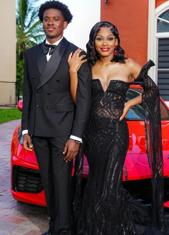 Double Breasted Men's Prom Tuxedo Suit 2-Piece Set - Red Carpet Formal Wear for Weddings, Gala Events & Special Occasions - Style CS12205