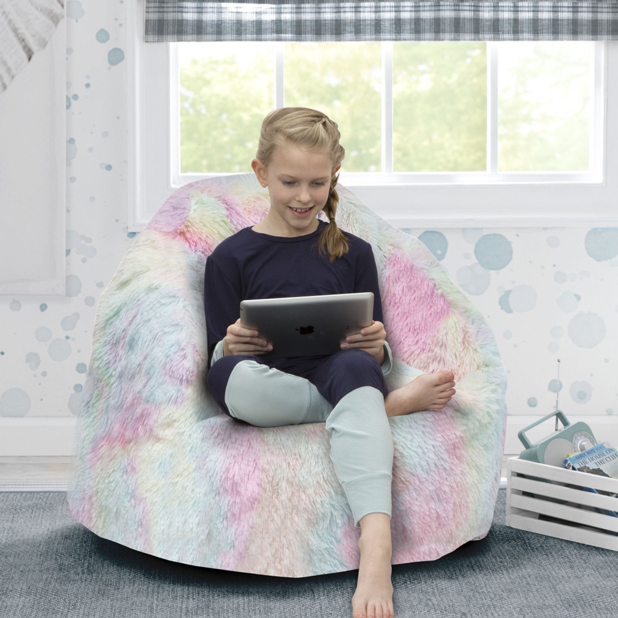 **Cozy Fluffy Kids Chair for Ages 2-10 – Soft Plush Armchair for Bedroom, Playroom & Reading Nook – Lightweight & Comfortable Toddler Chair**