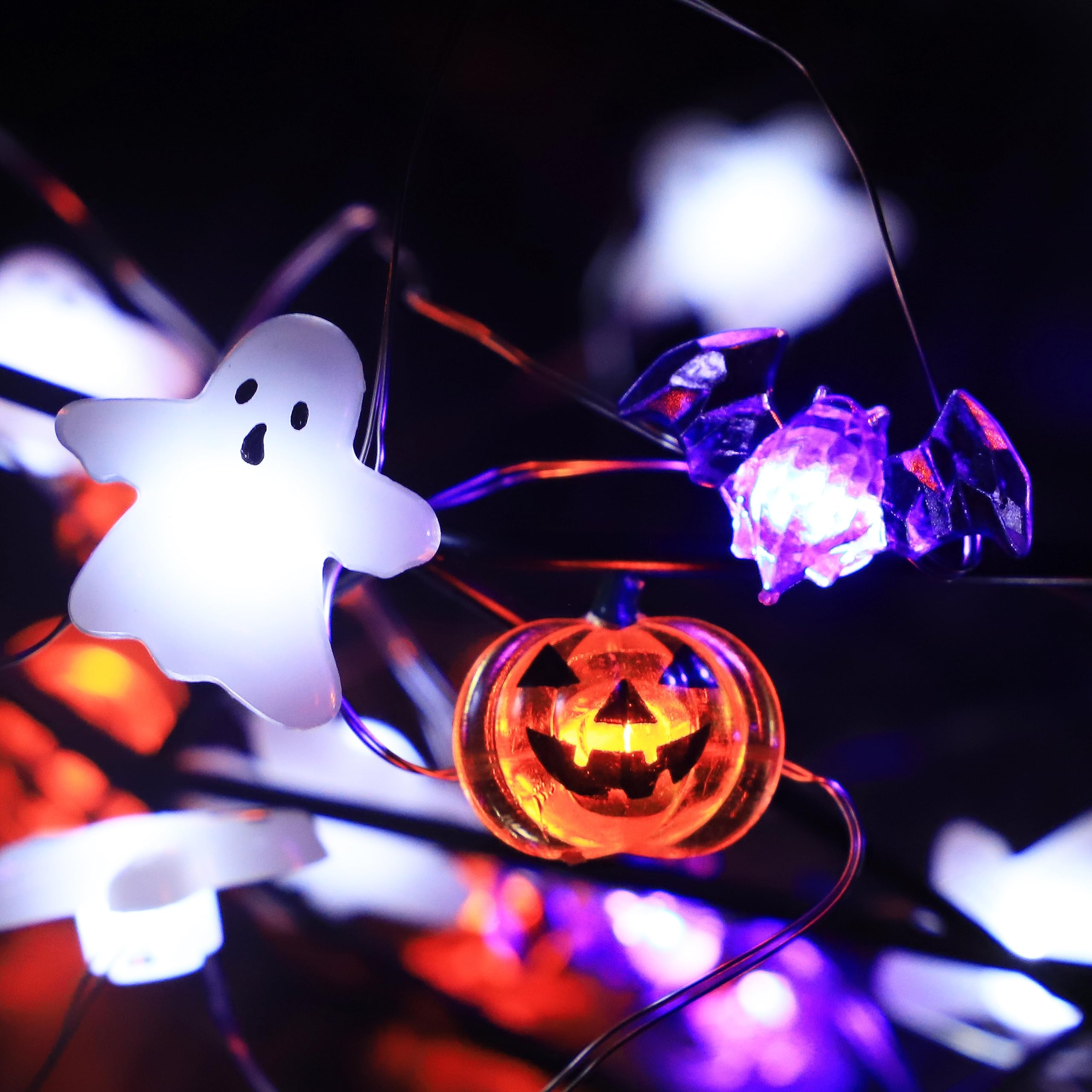 30 LED Halloween String Lights - White Ghost, Purple Bat & Orange Pumpkin Design with Remote Control | Battery Operated Fairy Lights for Cosplay Party, Gothic Halloween Decor | Perfect for Indoor/Outdoor Halloween Party, Home Decoration & Spooky Night Lighting