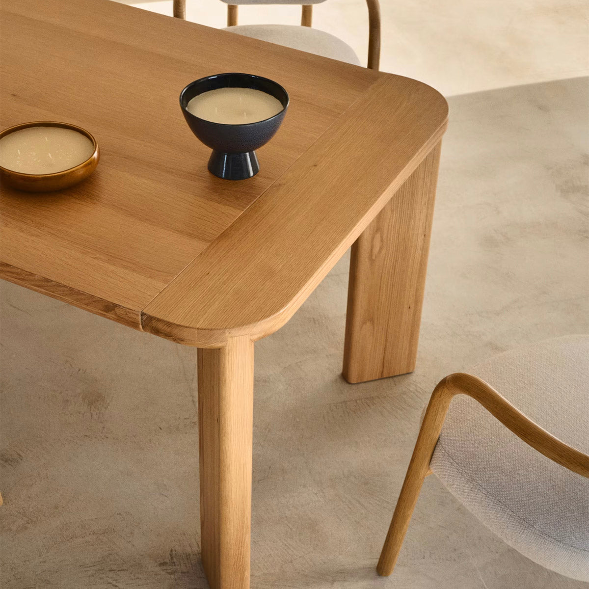 Jondal Extendable Dining Table - Expandable Wooden Table for 6 to 10 People - Perfect for Family Gatherings & Dinner Parties
