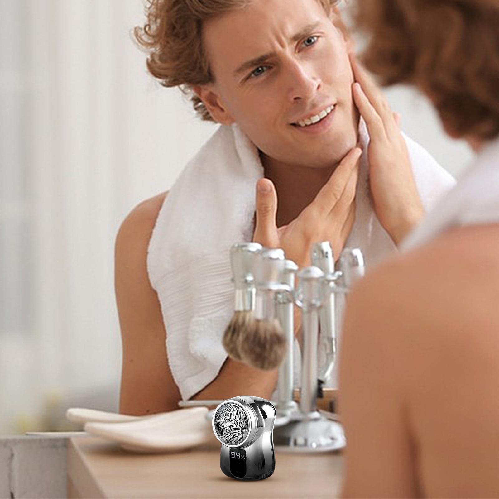 USB Rechargeable Electric Shaver - Portable Travel Shaver for Men, Waterproof Foil Shaver with One-Button Operation, Compact Pocket Size for Home, Car & On-The-Go Grooming