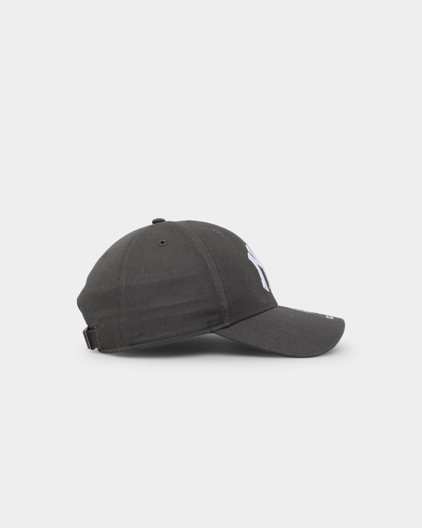 47 Brand New York Yankees Legend '47 MVP Strapback Hat - Charcoal Adjustable Snapback for Men & Women - Perfect for Baseball Games, Streetwear & Casual Outfits