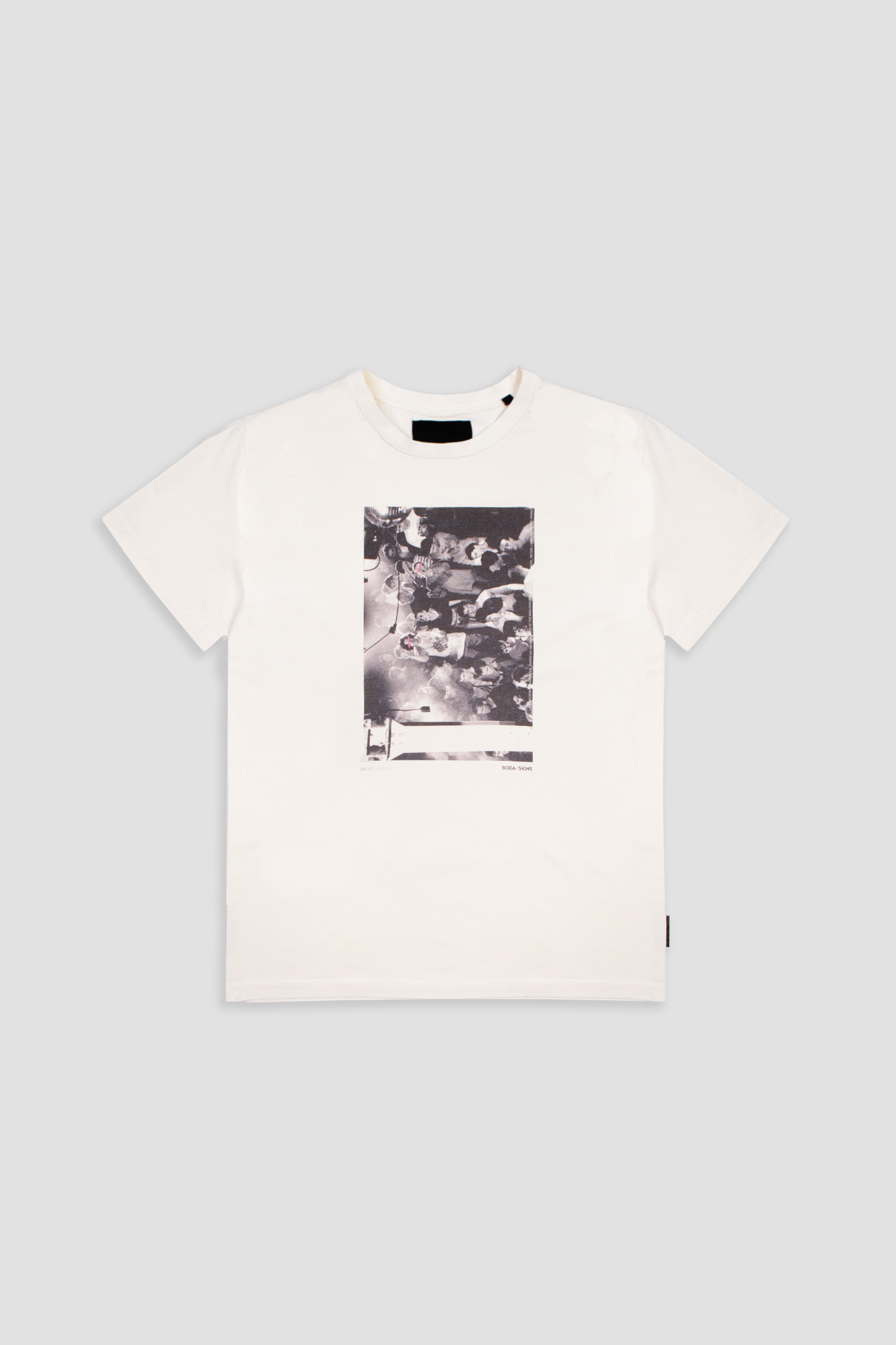 88 Ravers Tee - Dirty Ecru Women's Vintage Graphic T-Shirt for Concerts, Festivals & Casual Wear