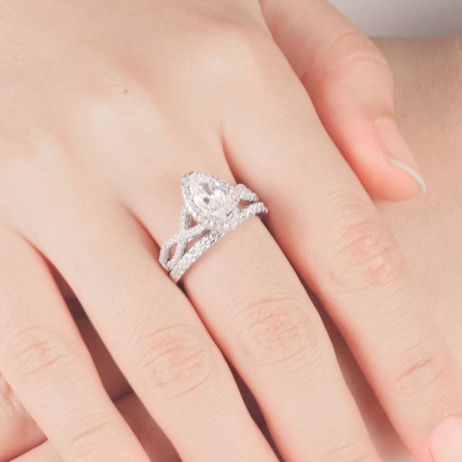 10K/14K/18K Marquise Moissanite Engagement Ring for Women - Solid Gold Wedding Band, Anniversary & Promise Gift for Her - Perfect for Proposals, Valentine's Day & Special Occasions