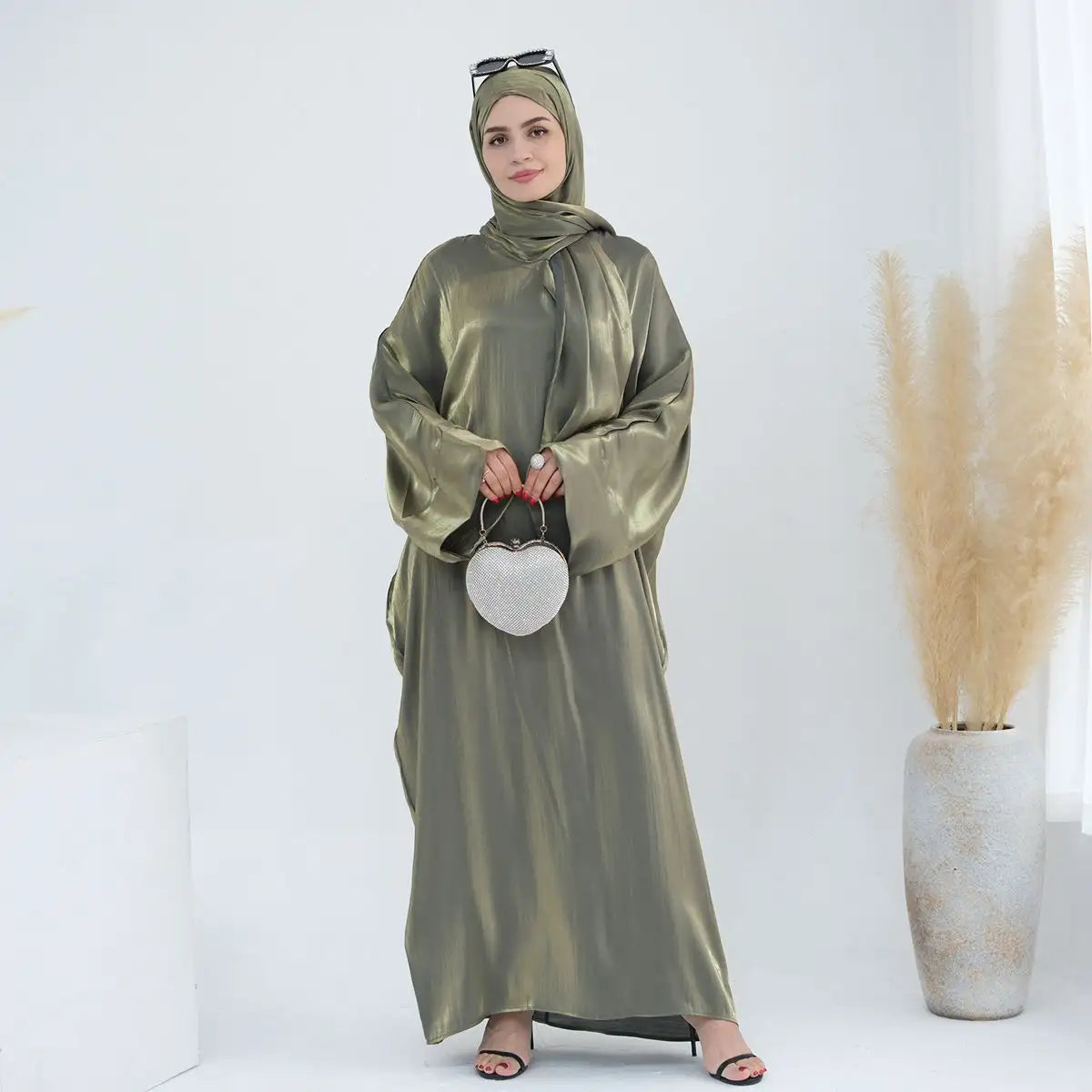 Elegant Muslim Women Abaya Dress - Modest Islamic Prayer Dress for Women - Perfect for Prayer, Mosque, and Special Occasions
