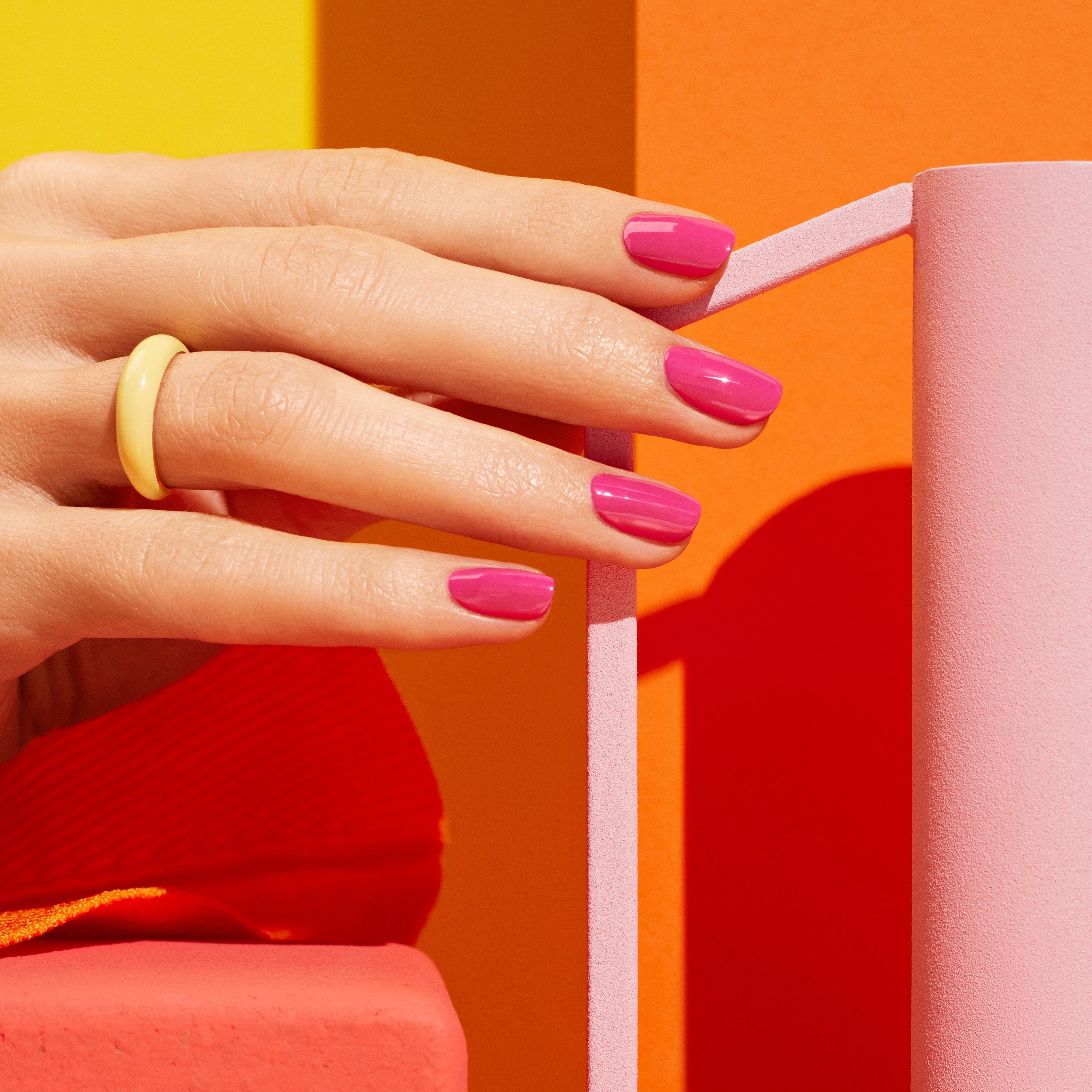 Green Nail Polish by Pétula - Vegan & Long-Lasting Nail Lacquer for Manicures & Pedicures | Perfect for Everyday Wear, Parties & Special Occasions