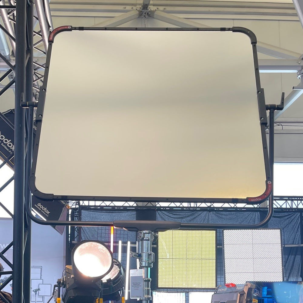 KNOWLED LiteFlow100 100x100cm (39x39in) Professional Cine Light Reflector Kit with Durable Hard Case - Perfect for Photography, Videography & Film Production